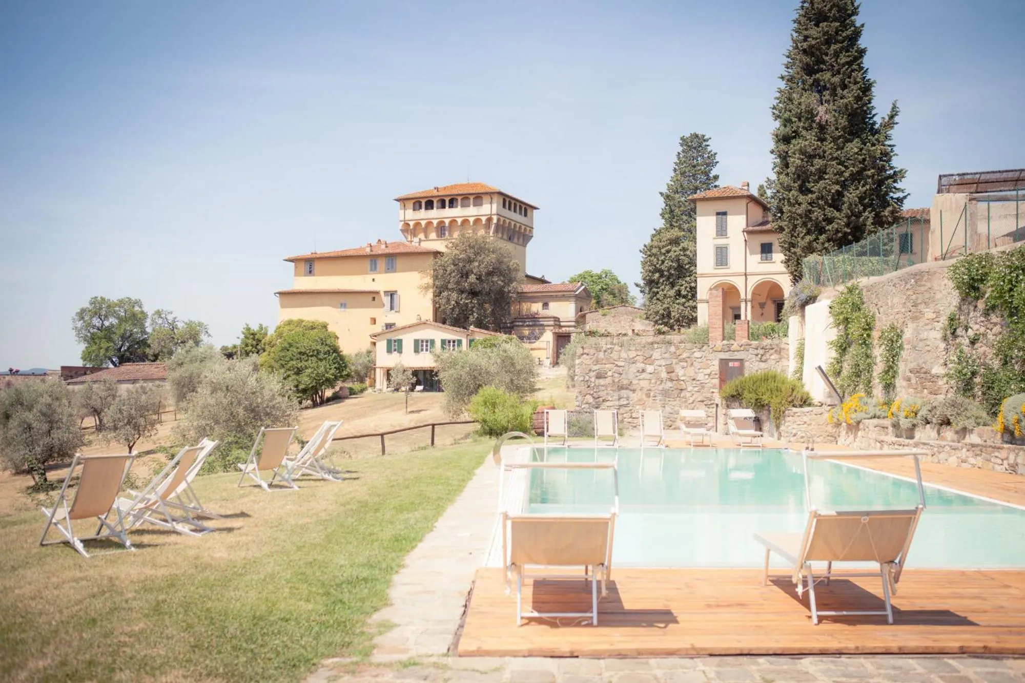 Pool view in Fattoria di Maiano