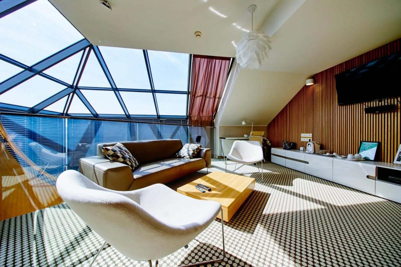 TV and multimedia in Hotel Great Polonia Velvet Suwałki