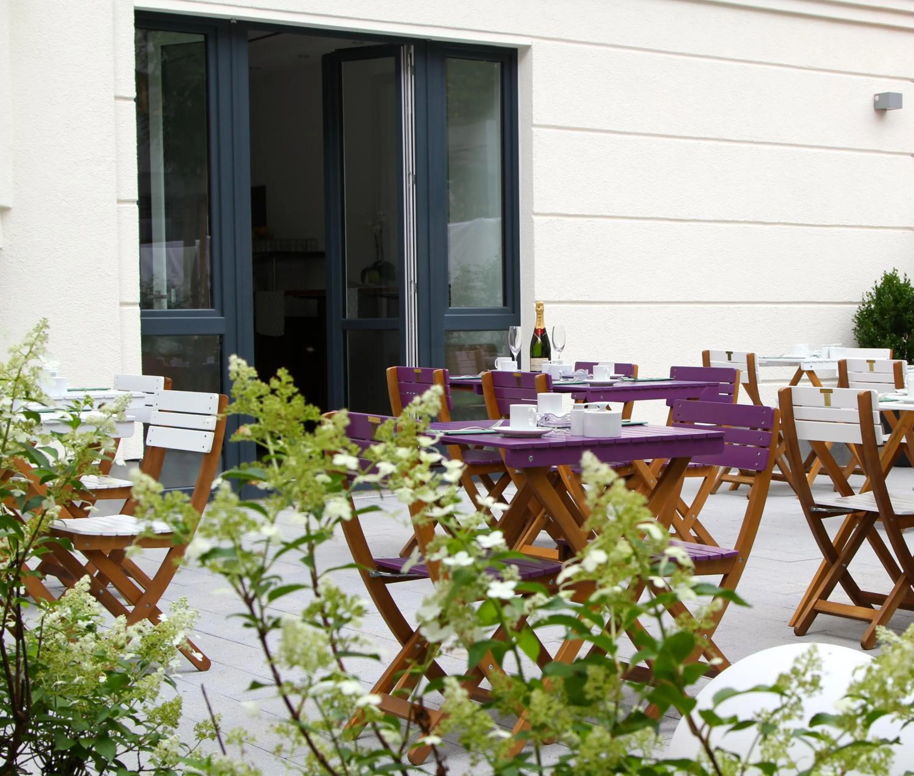 Restaurant/places to eat in Augusten Hotel München