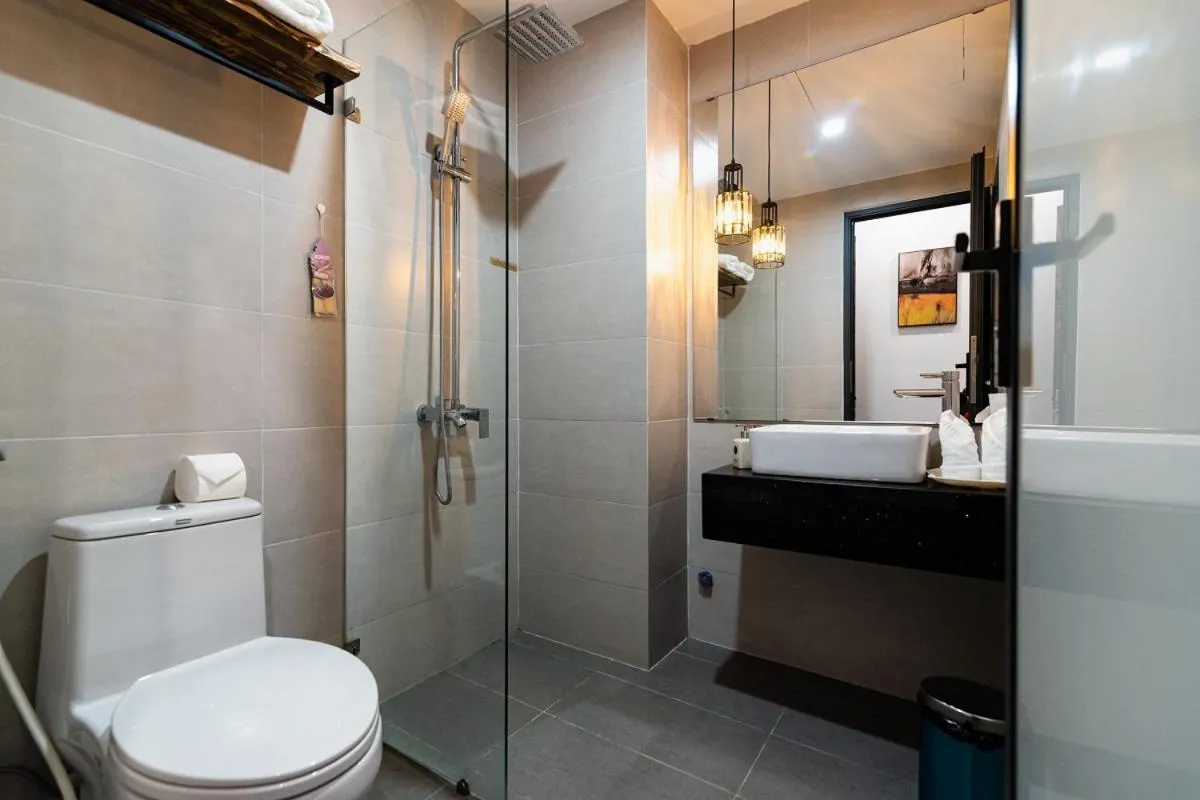 Toilet in The G.Hotel Hue