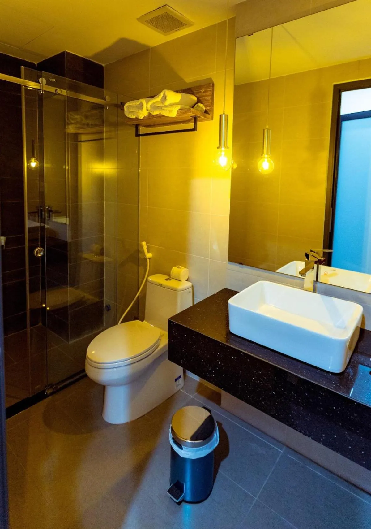 Shower in The G.Hotel Hue