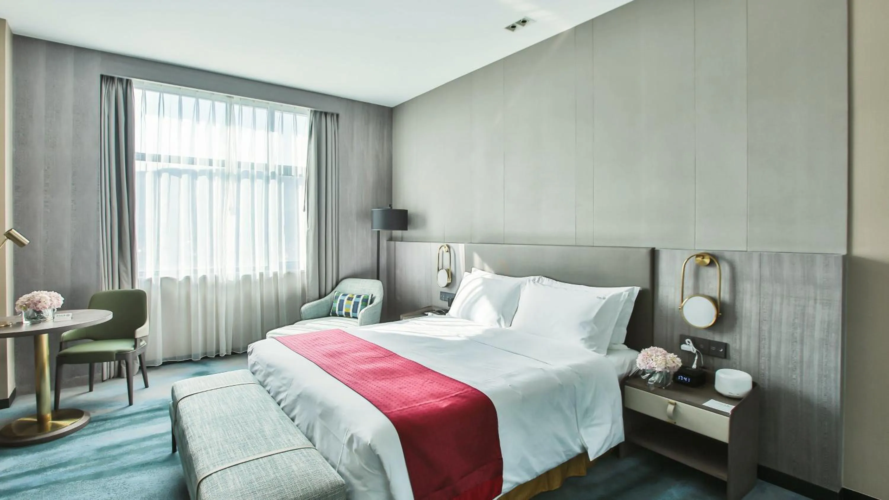 Bedroom, Bed in Holiday Inn Xining Hot-Spring by IHG