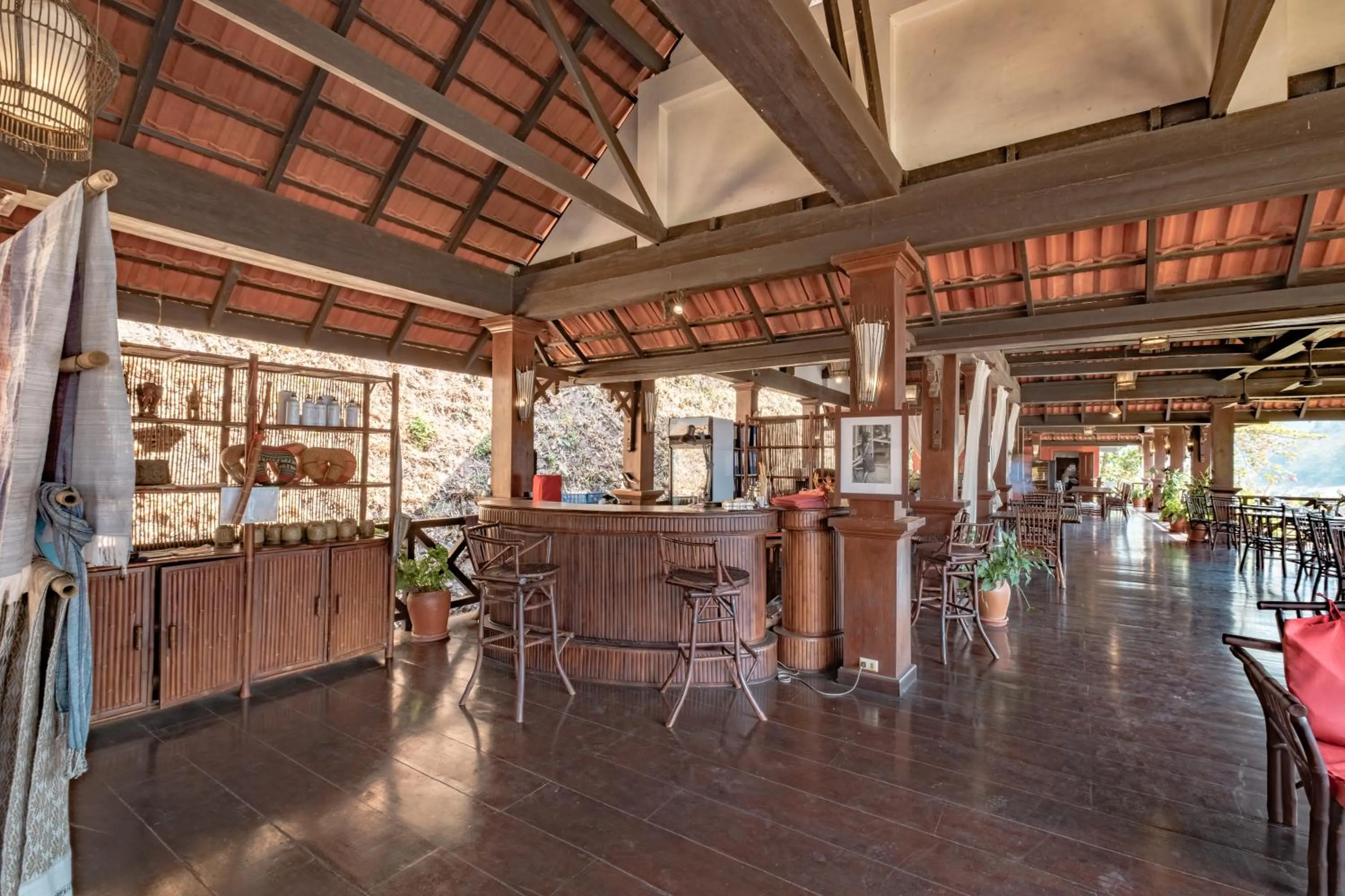 Lounge or bar in The Sanctuary Pakbeng Lodge