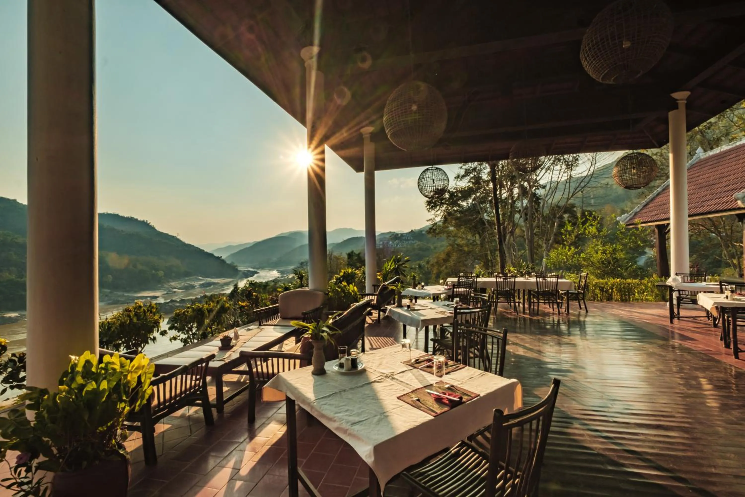 Restaurant/places to eat in The Sanctuary Pakbeng Lodge