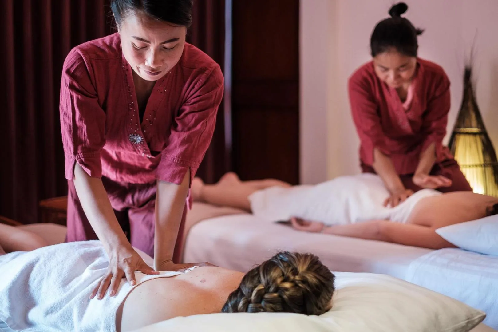 Massage in The Sanctuary Pakbeng Lodge