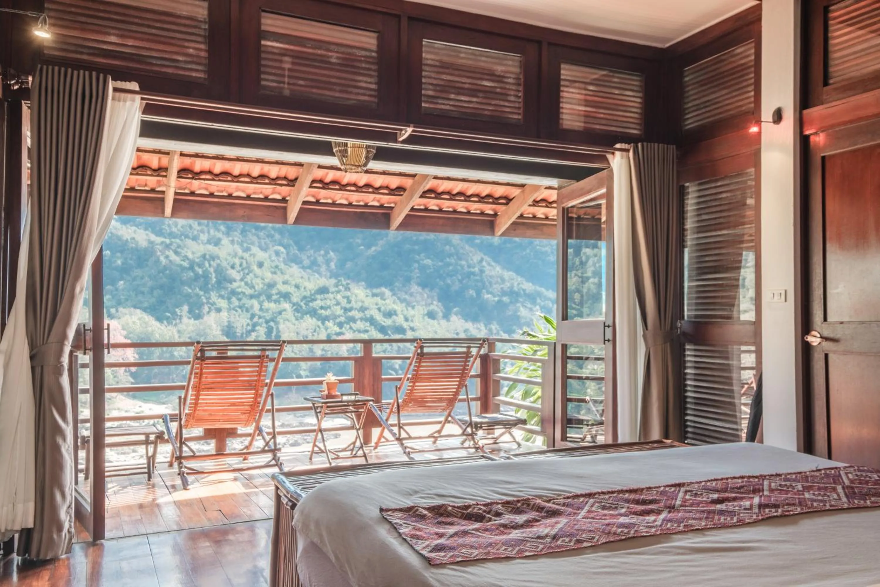 Bedroom, Bed in The Sanctuary Pakbeng Lodge