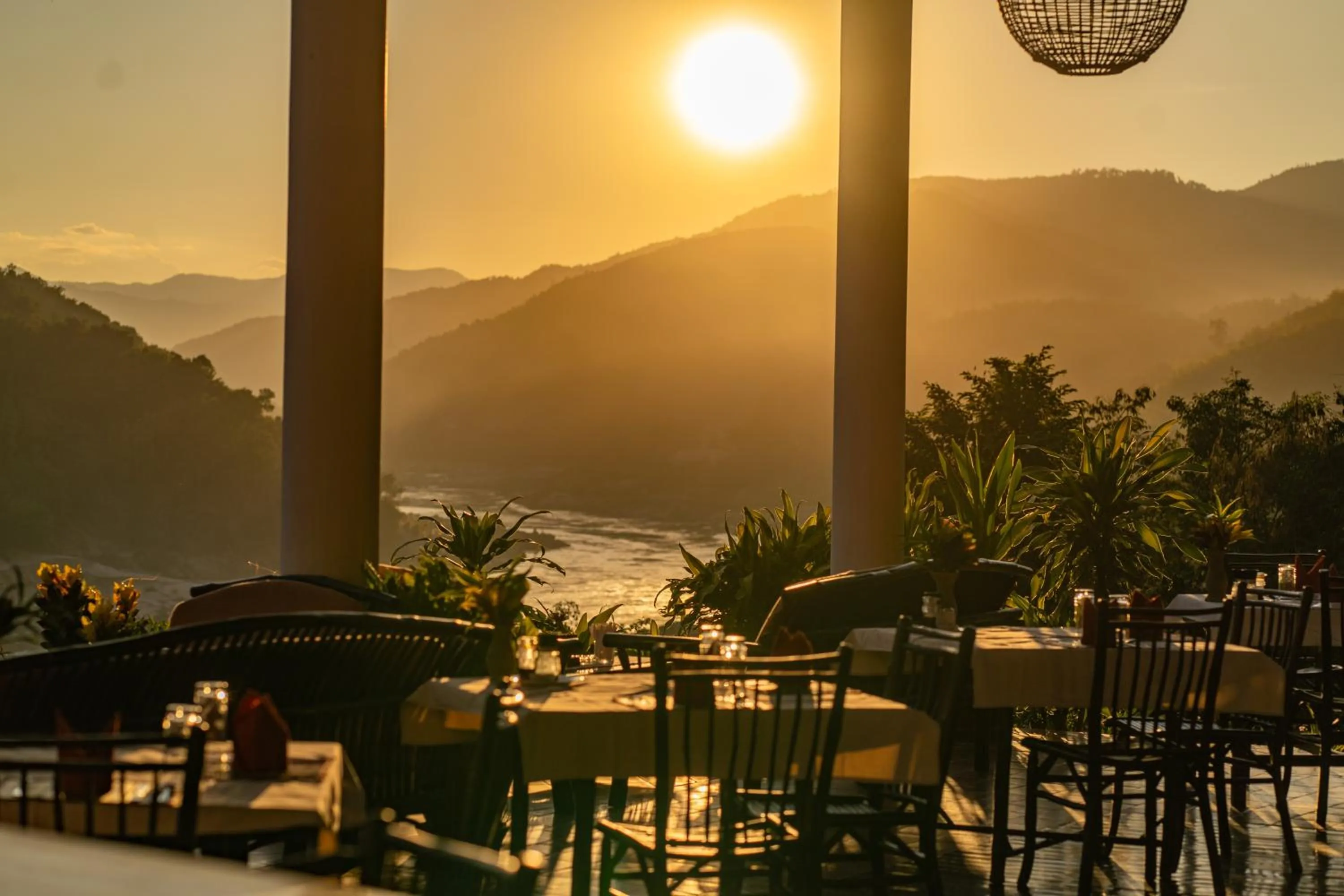 Restaurant/places to eat in The Sanctuary Pakbeng Lodge