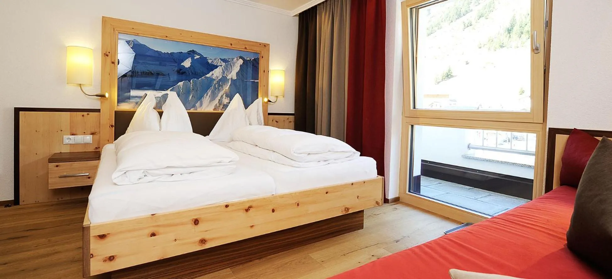 Bed in Hotel Kristall B&B