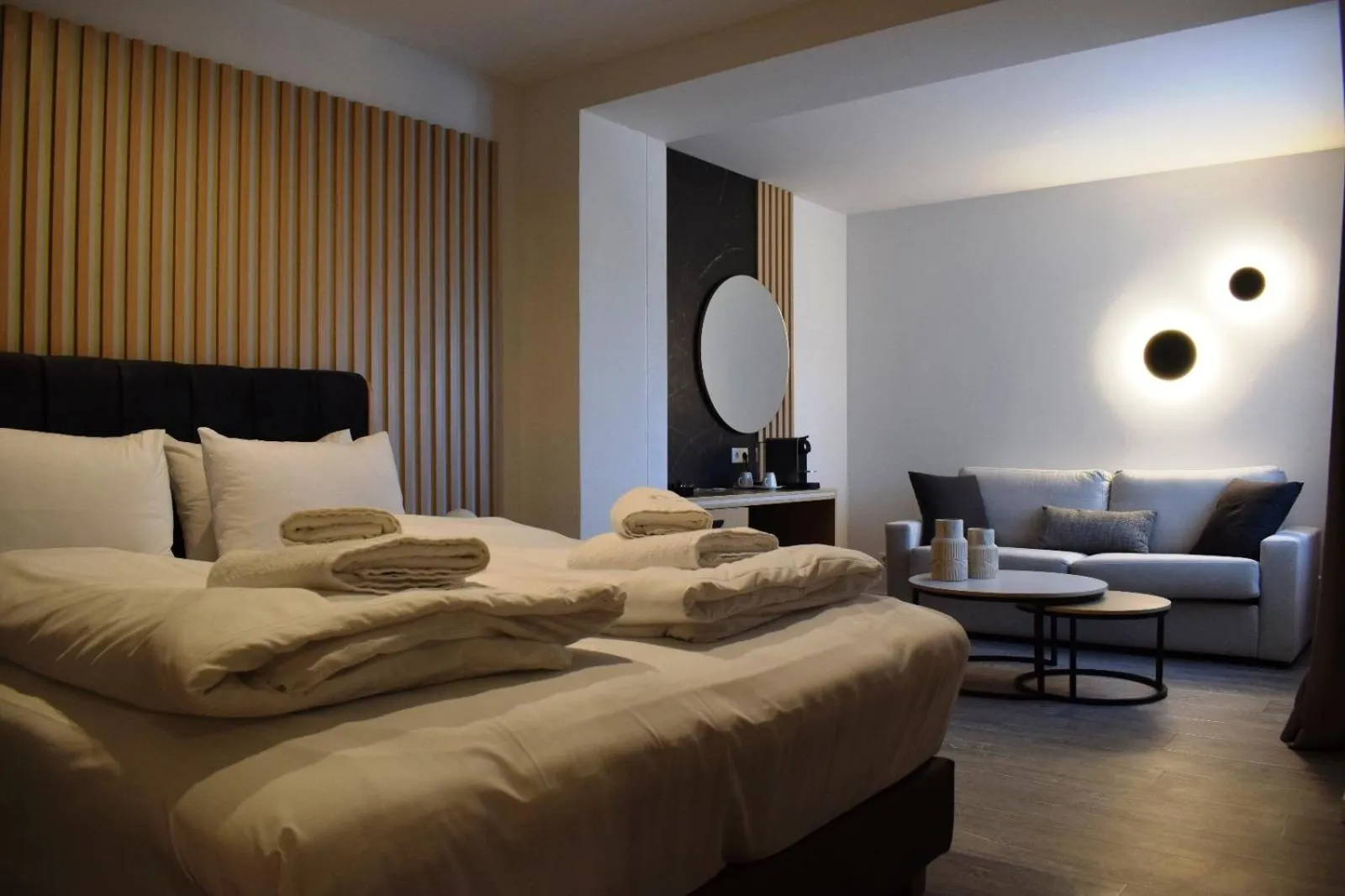 Akropolis Hotel