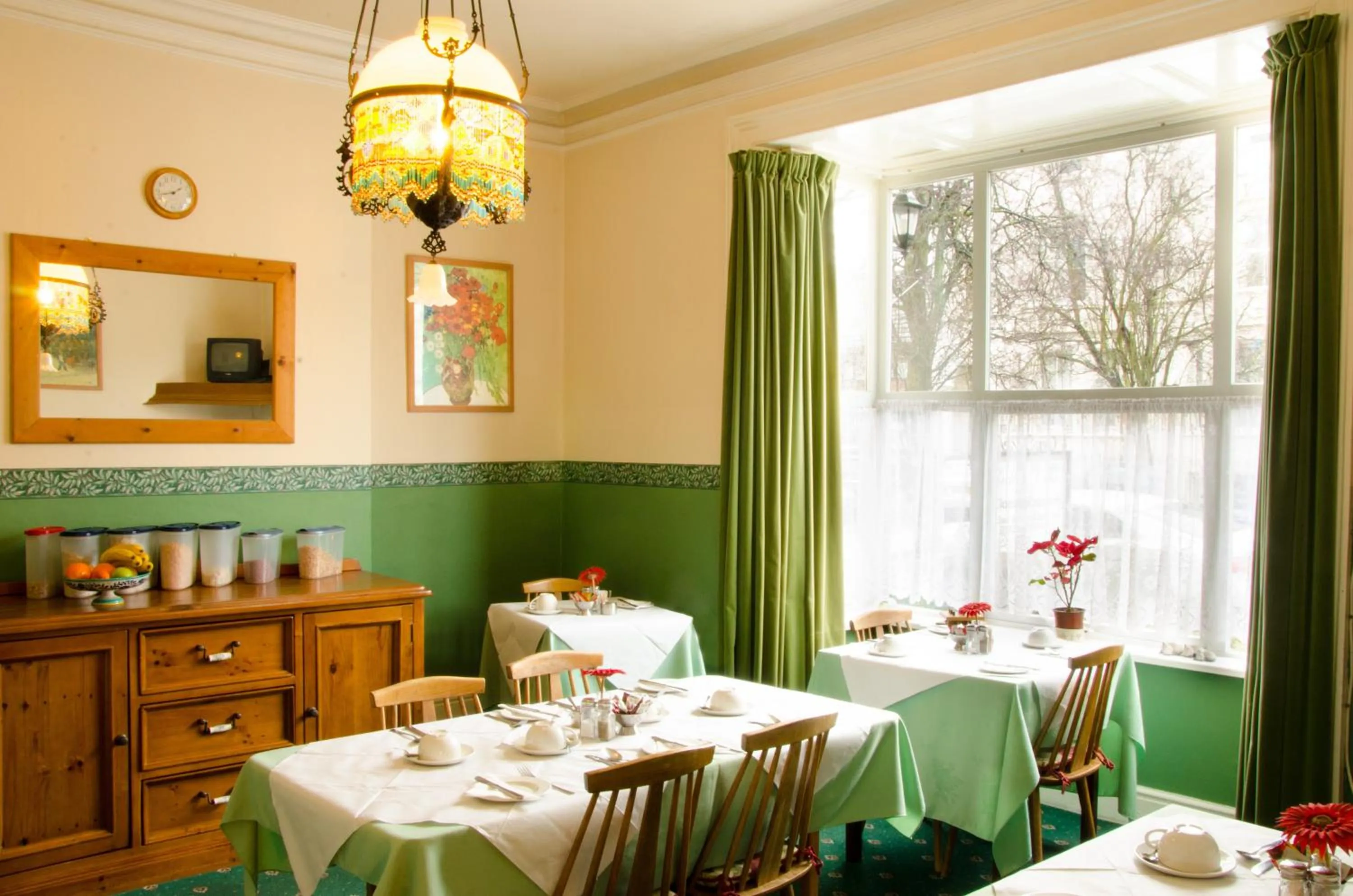 Hedley Villa Guest House