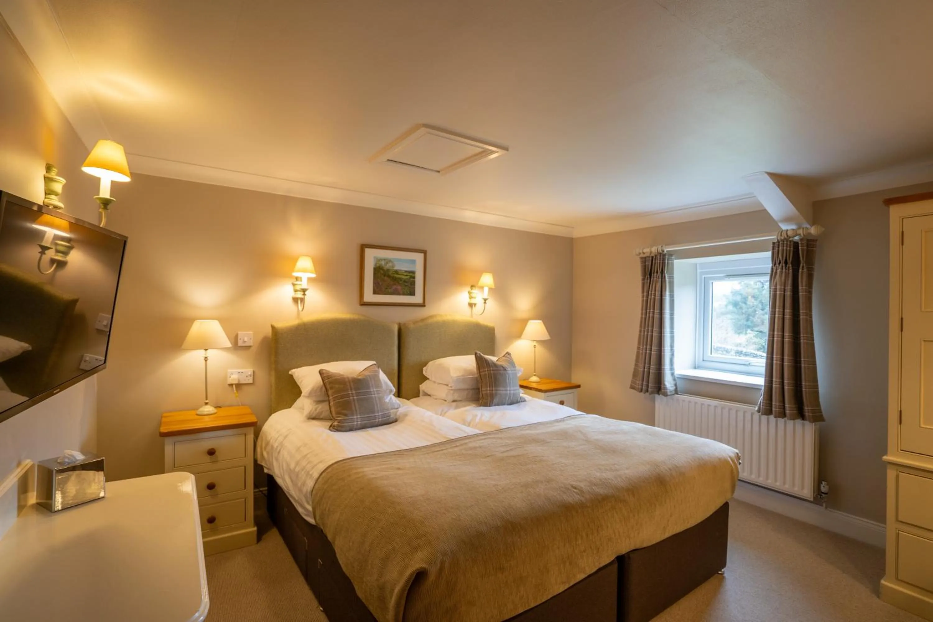 Bed in The Pheasant Inn