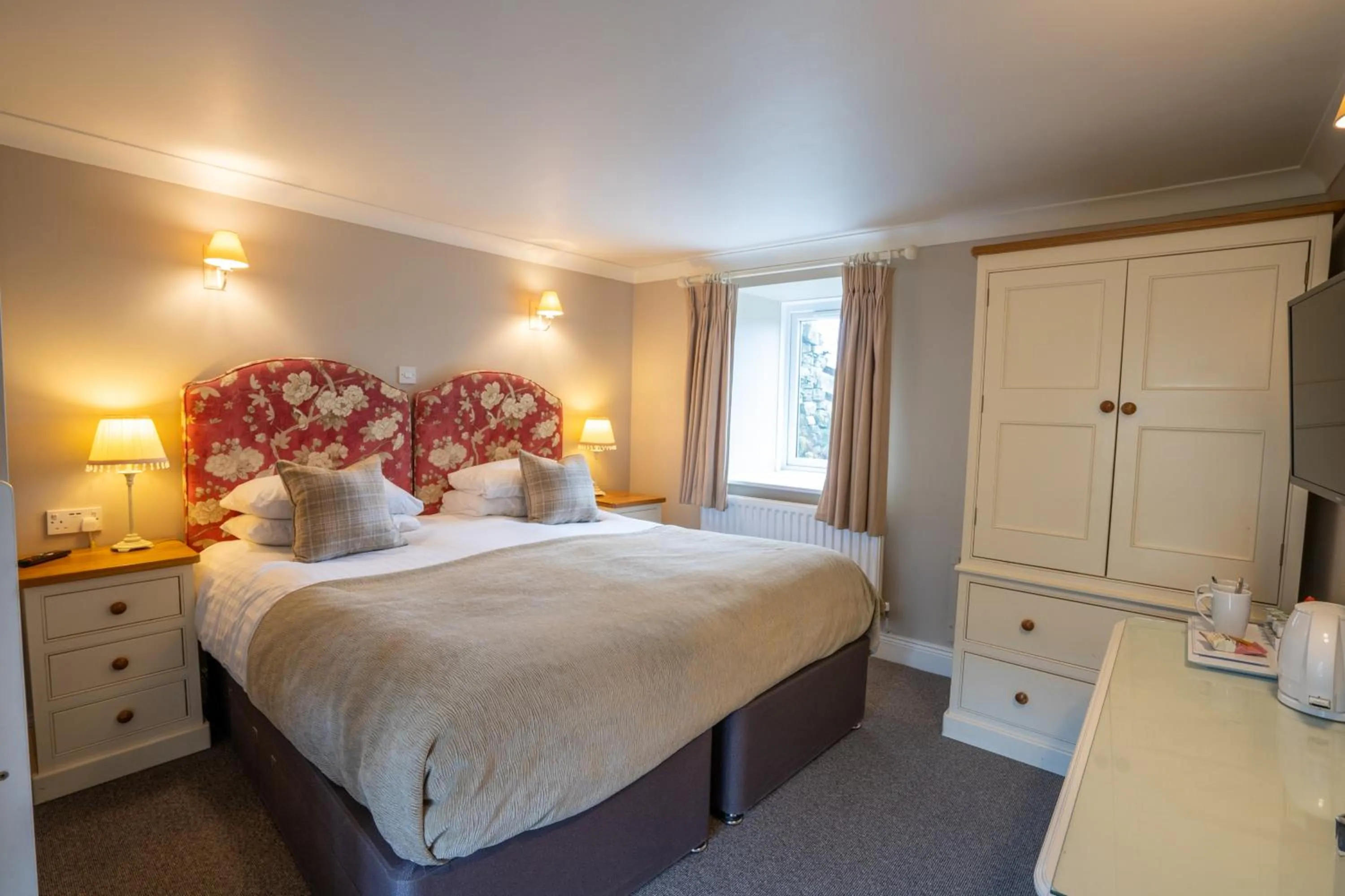 Bed in The Pheasant Inn