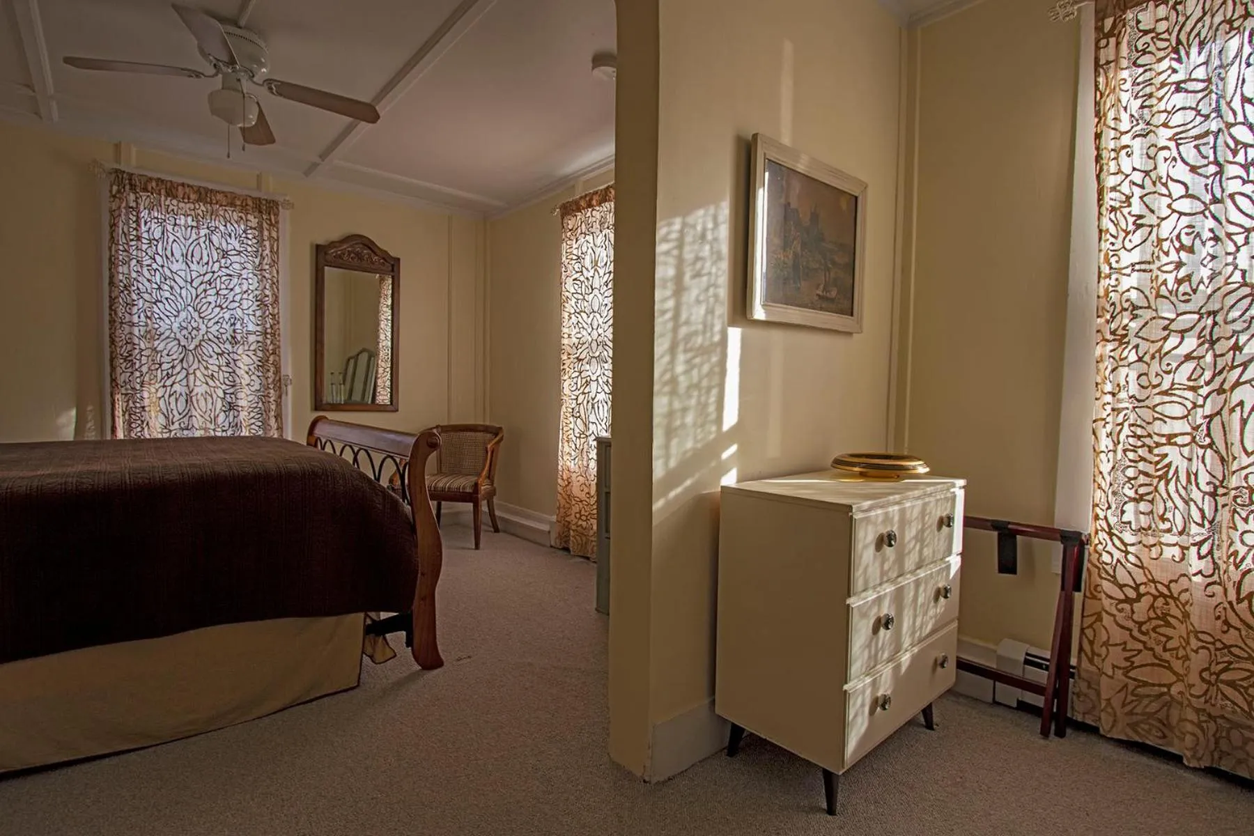 Bed in The Woodbine Inn