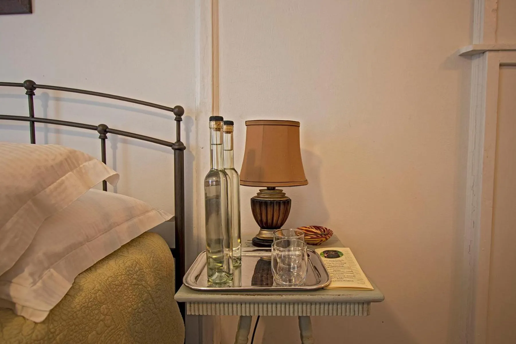 Bed in The Woodbine Inn