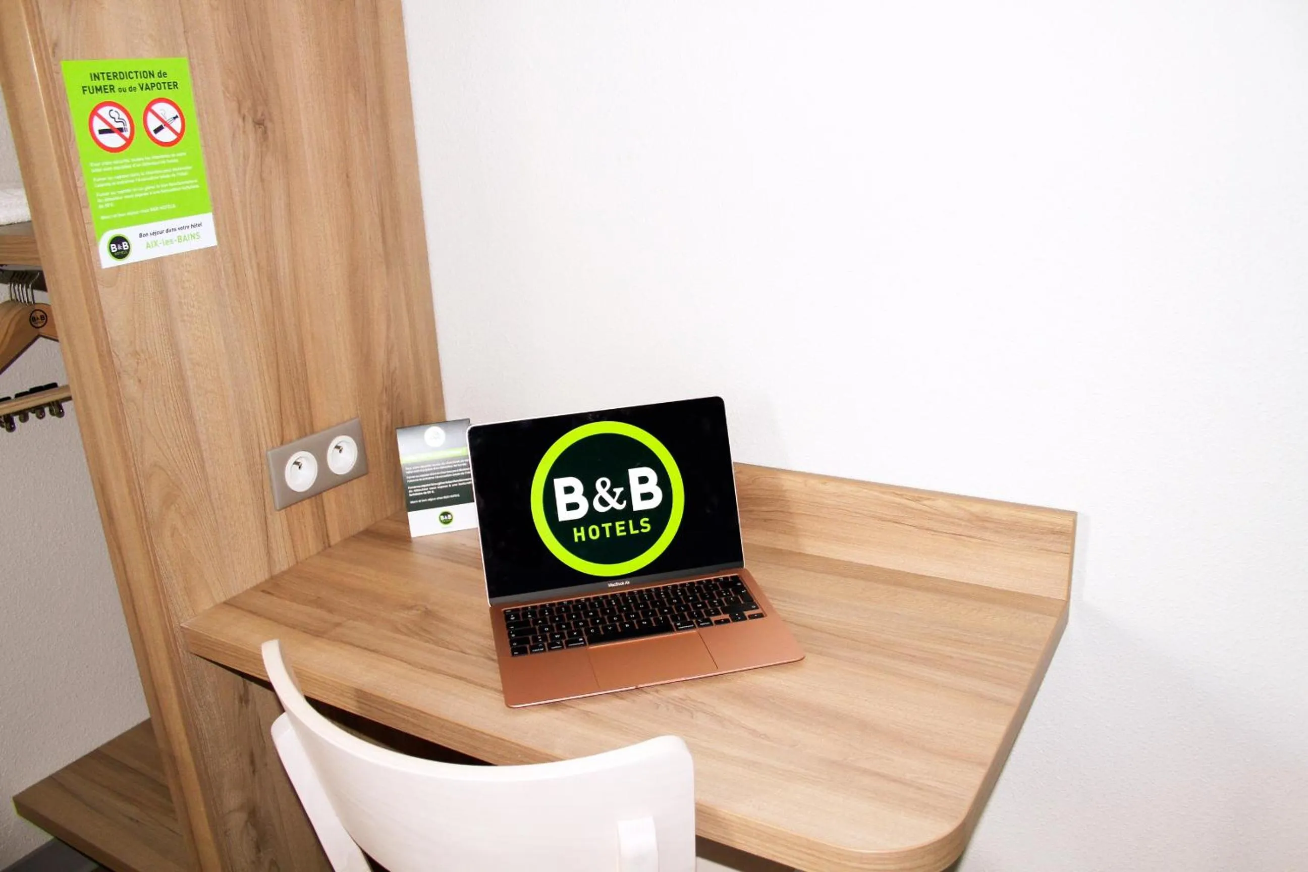 Bedroom in B&B HOTEL Montélimar Sud