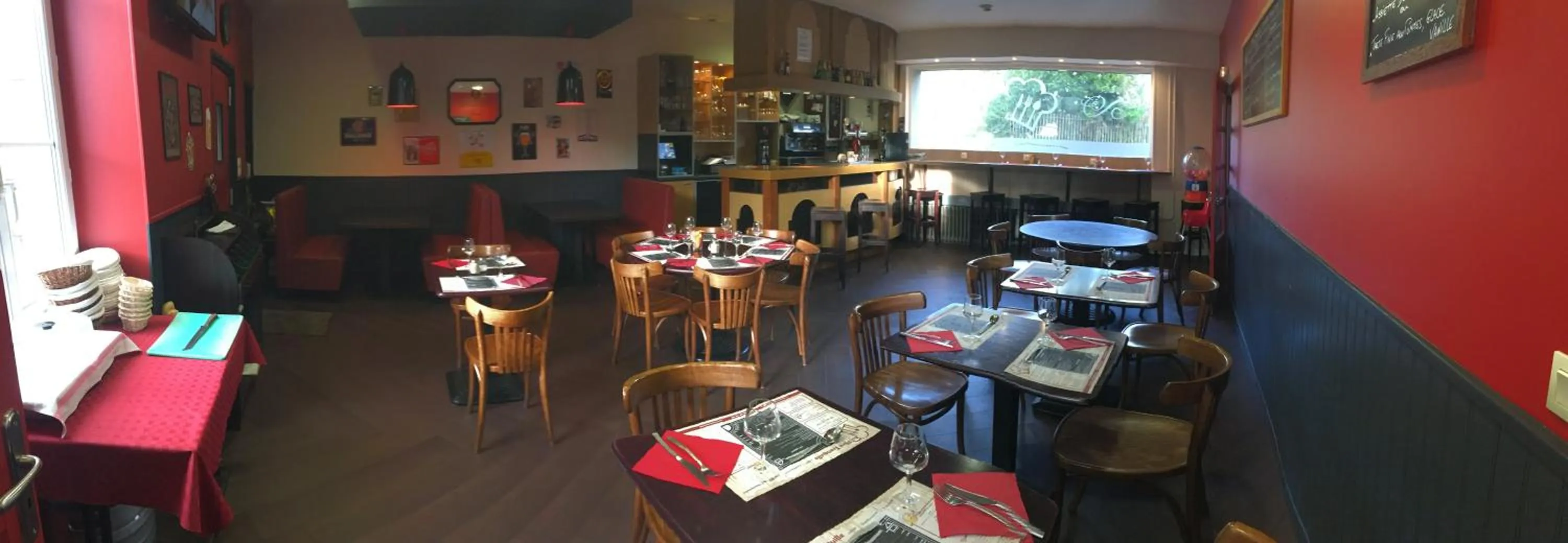 Restaurant/places to eat in Au Père Tranquille