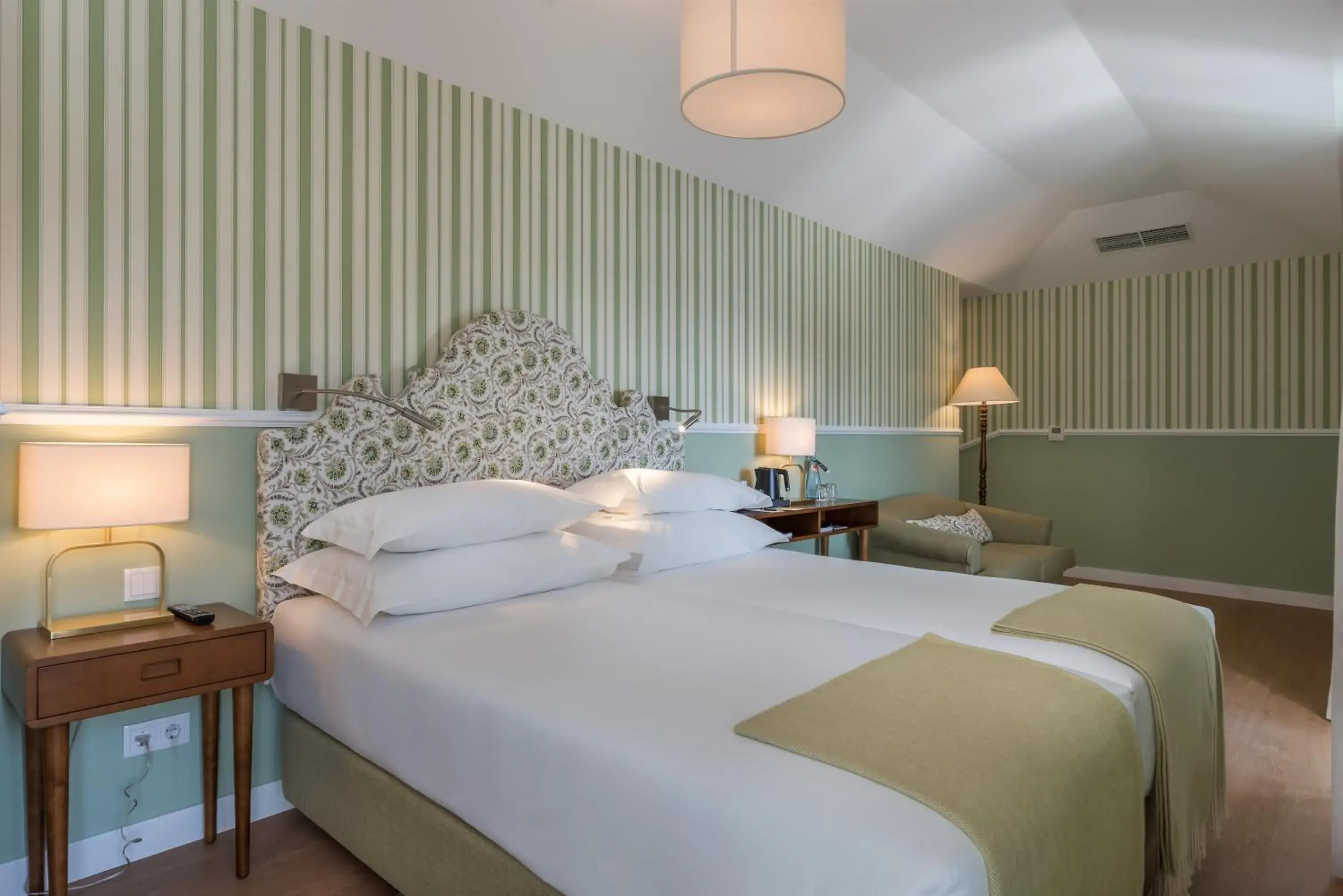 Deluxe Superior Family Bay View in Pestana Churchill Bay Deluxe Superior Family Bay View in Pestana Churchill Bay