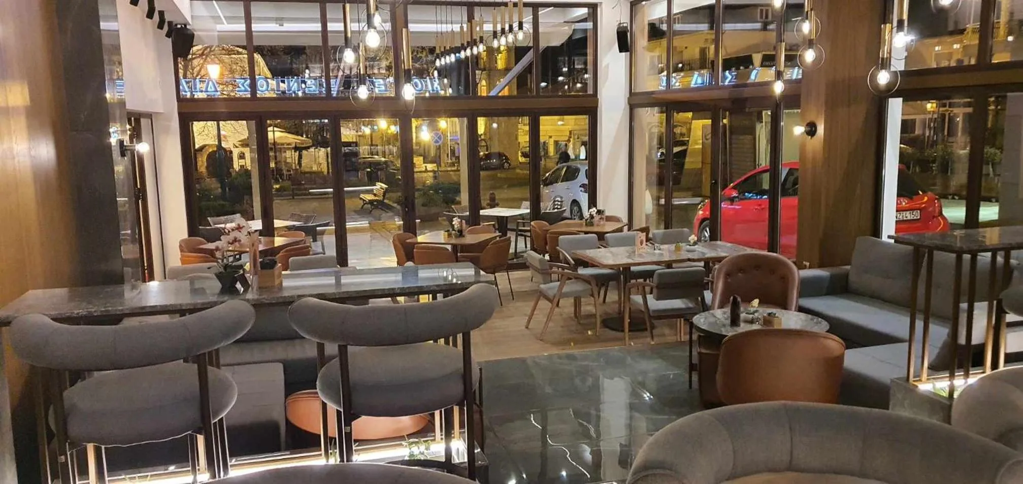 Restaurant/places to eat in Xenios Dias Boutique Hotel