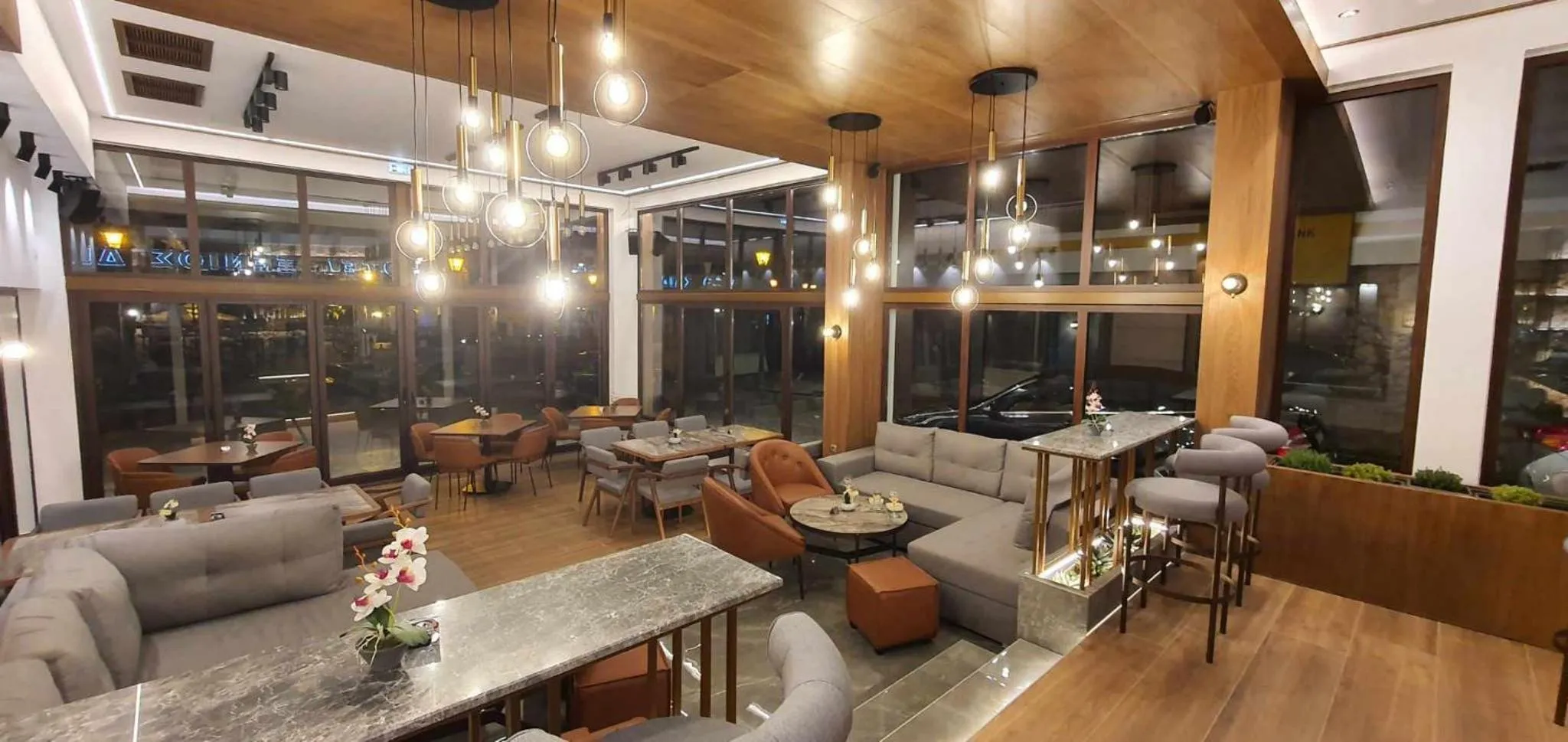 Restaurant/places to eat in Xenios Dias Boutique Hotel