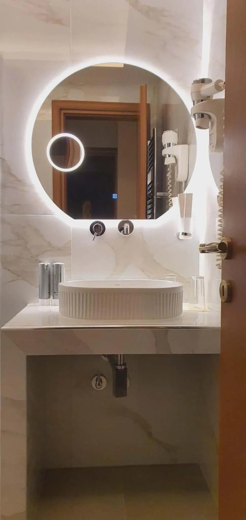 Xenios Dias Boutique Hotel