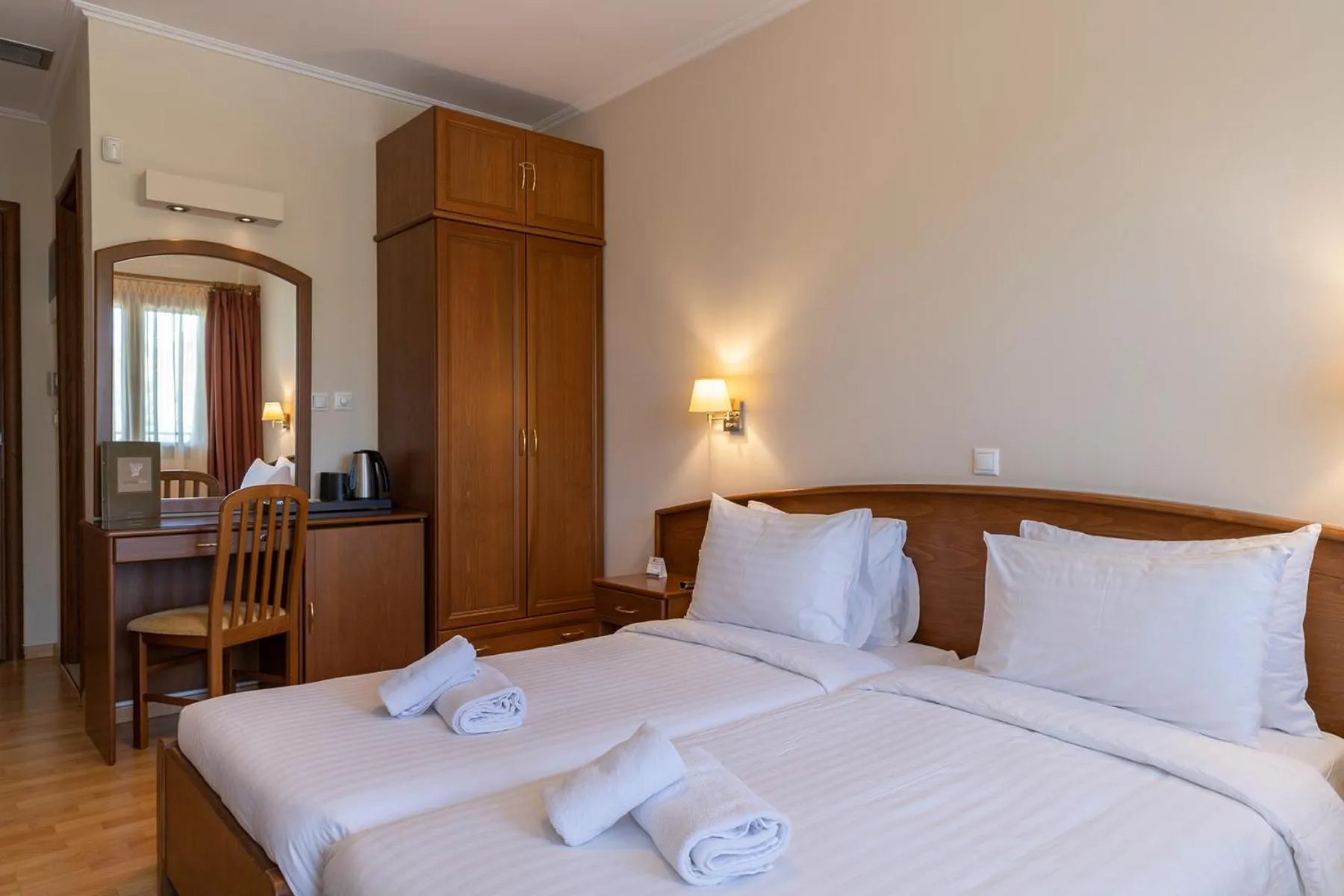 Bed in Xenios Dias Boutique Hotel