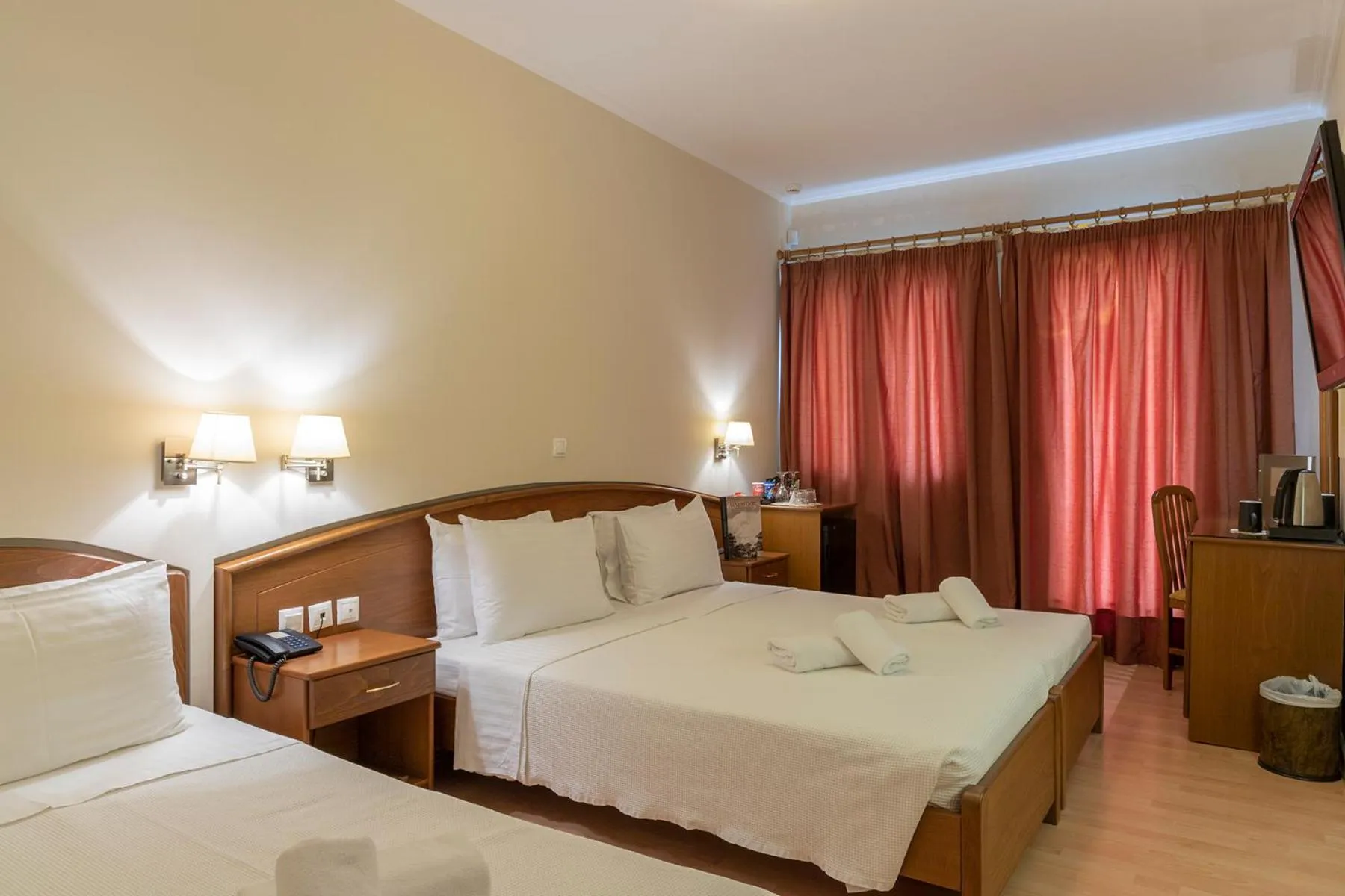 Bed in Xenios Dias Boutique Hotel