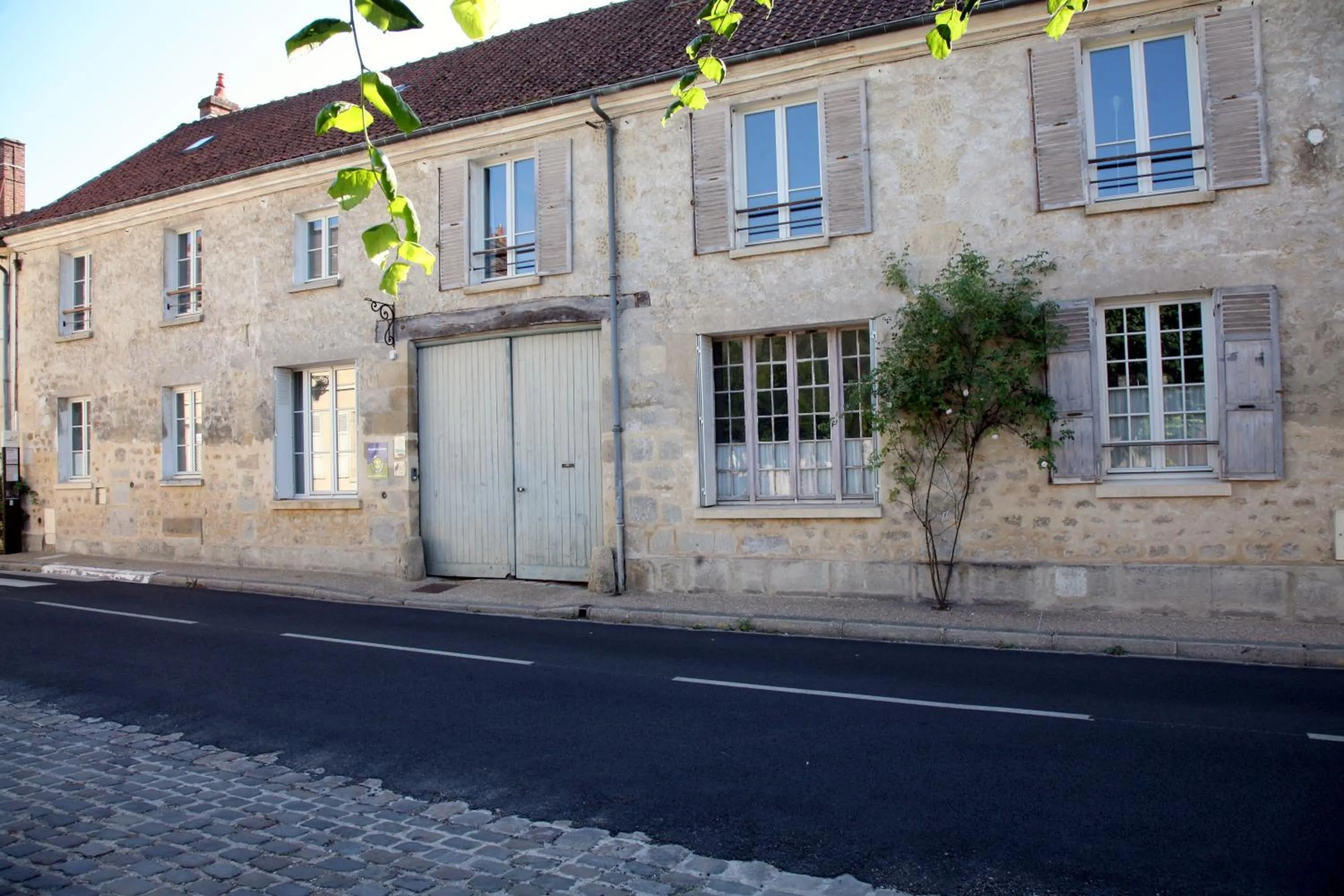 Facade/entrance in Chez Jules et Léonie