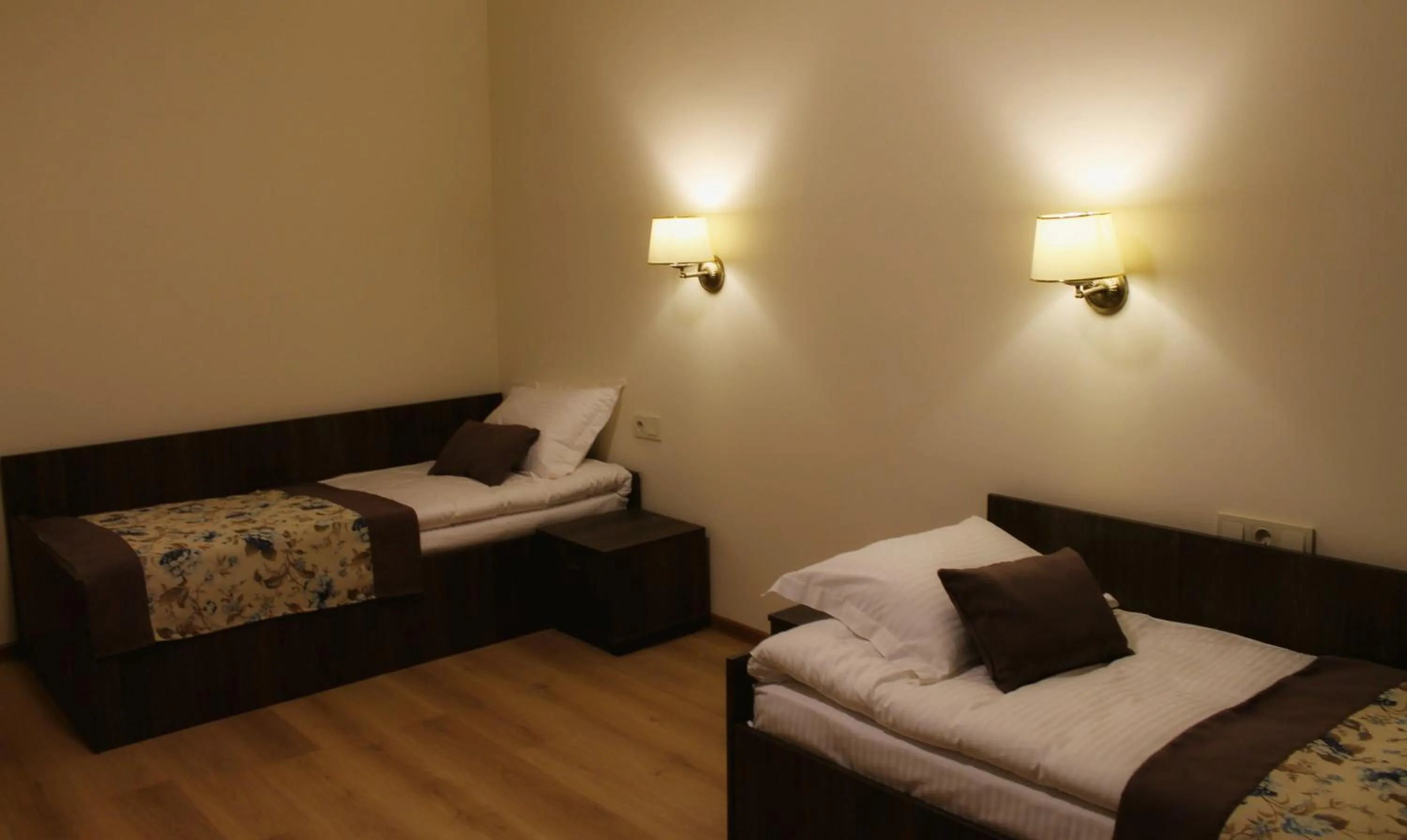 Photo of the whole room, Bed in Non-stop hotel