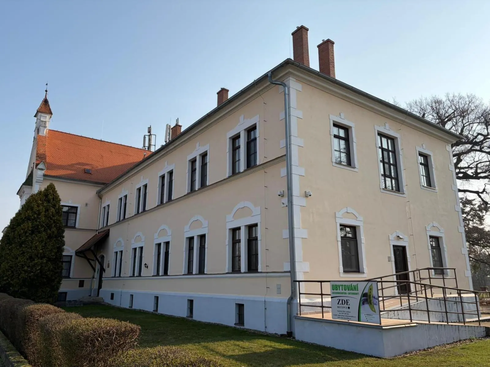 Property building in Koleje Zámeček