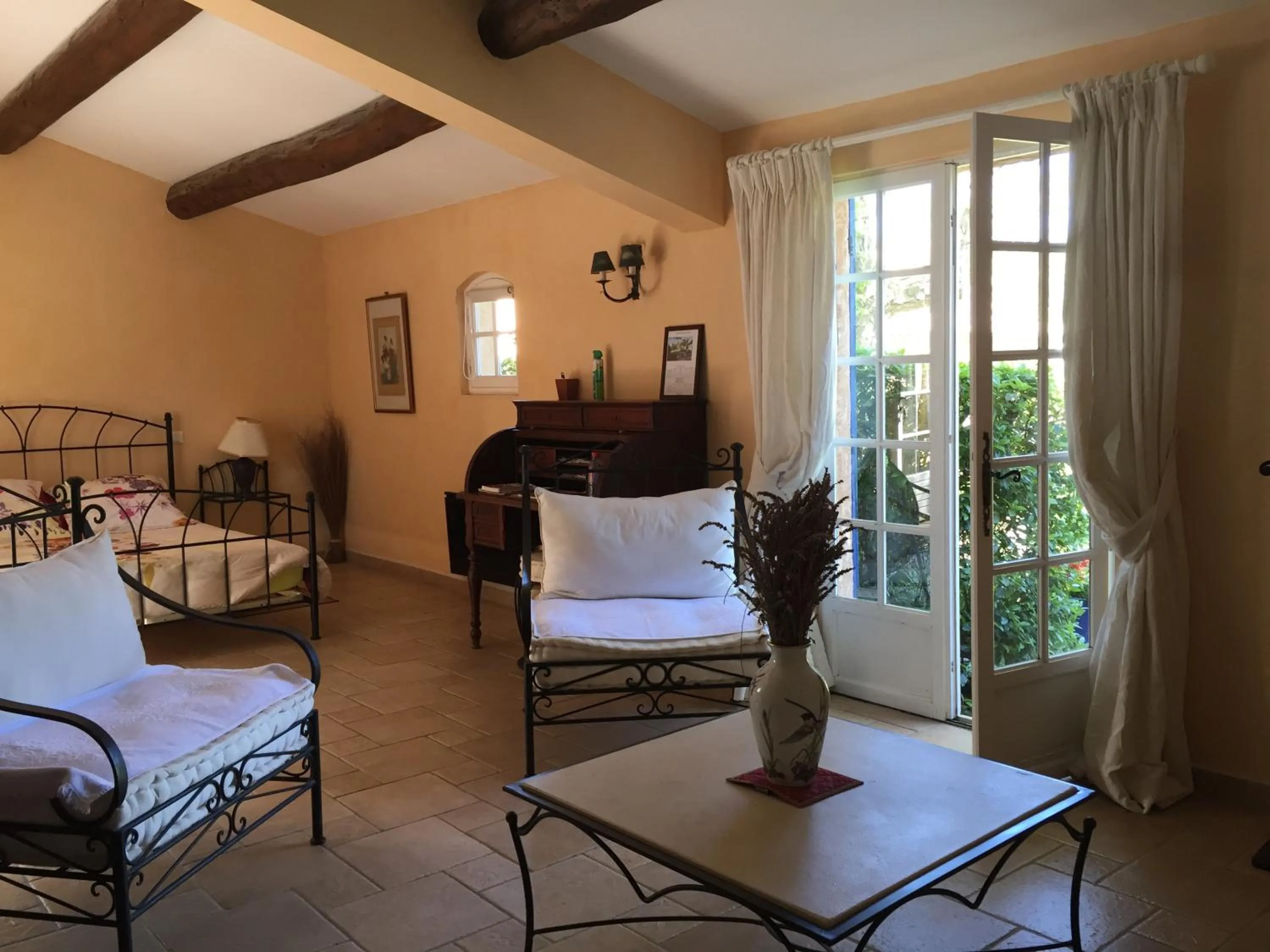 Day, Bed in La Ferme