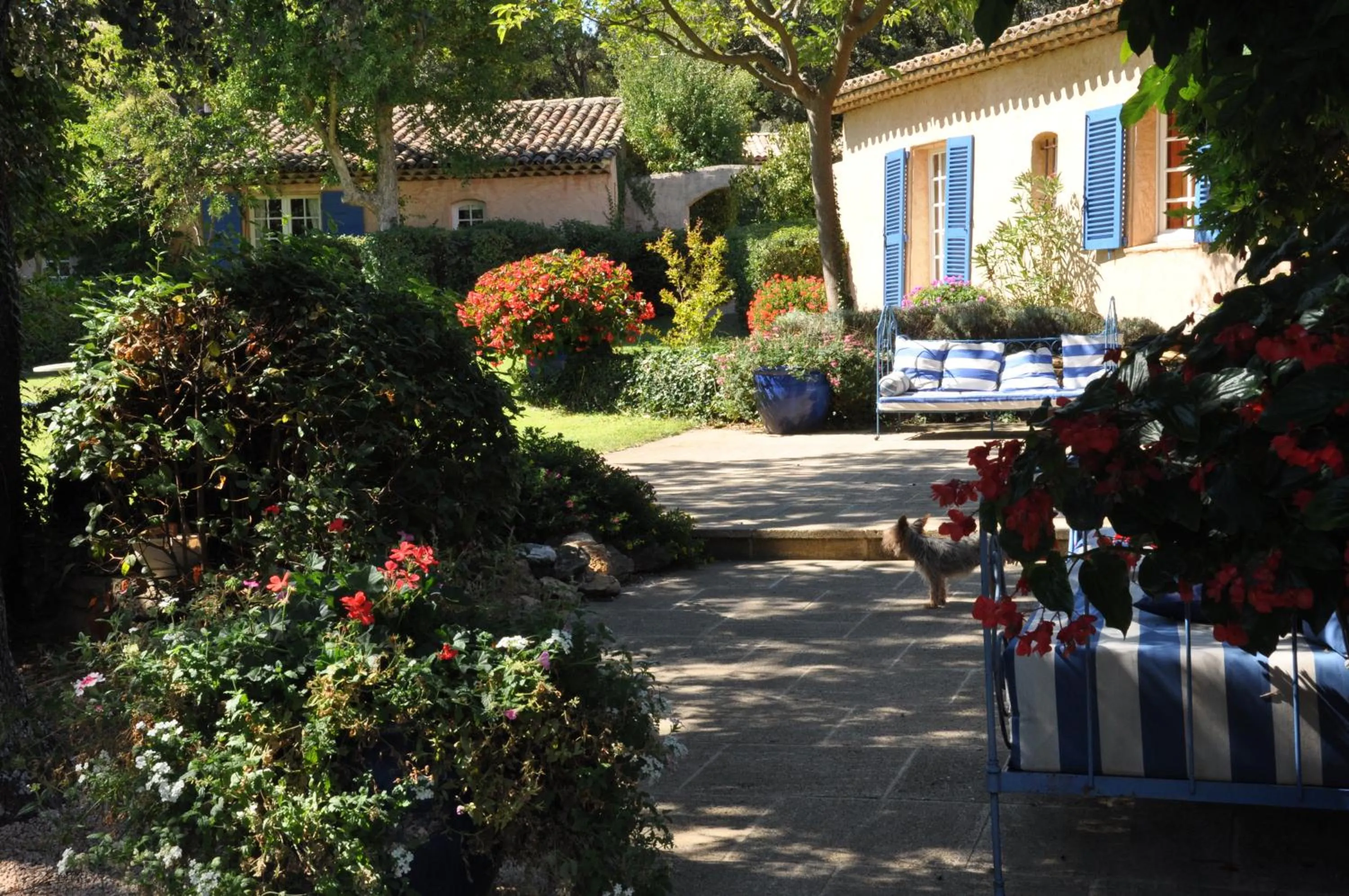 Facade/entrance in La Ferme