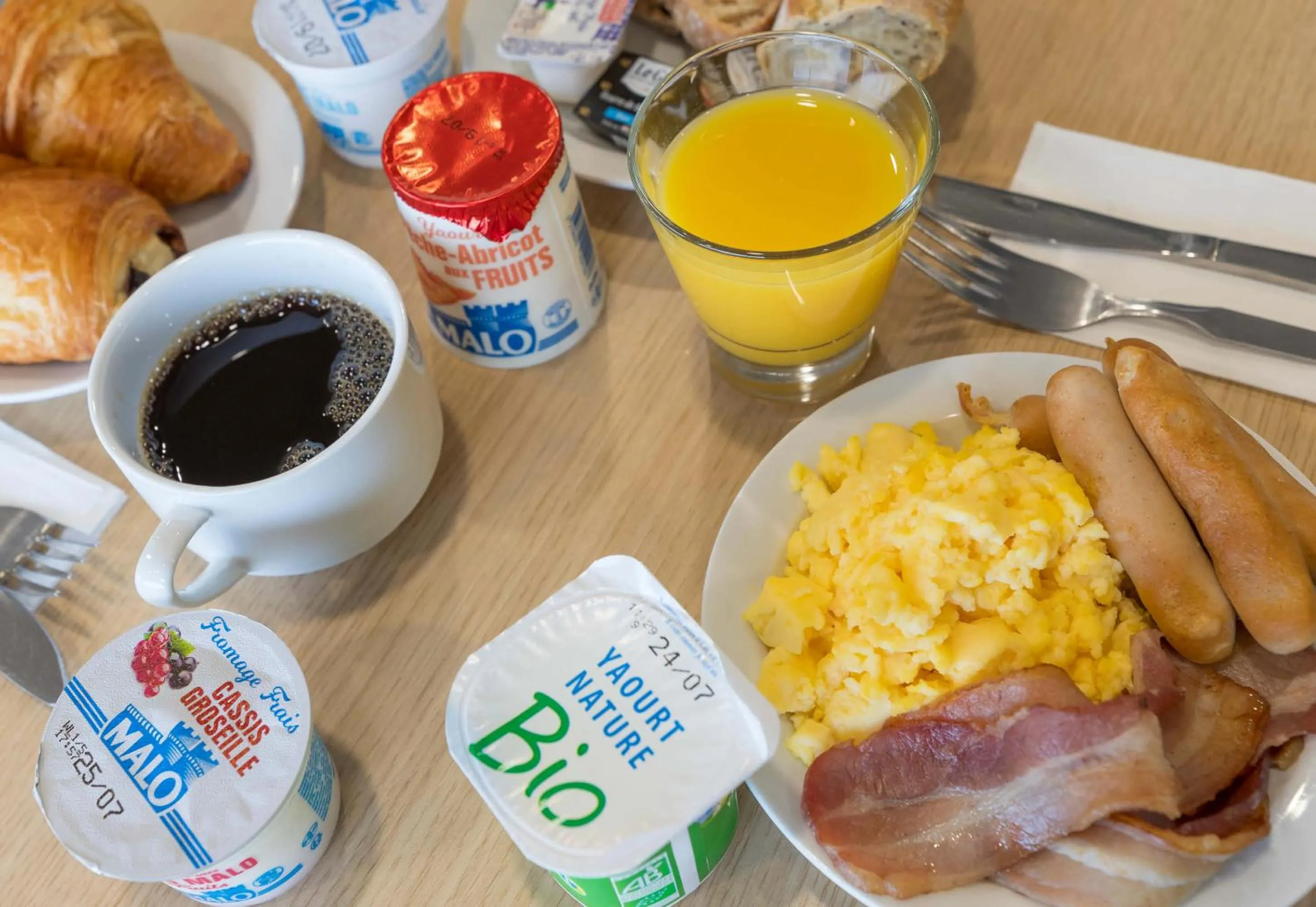 Breakfast in B&B HOTEL Montargis-Amilly