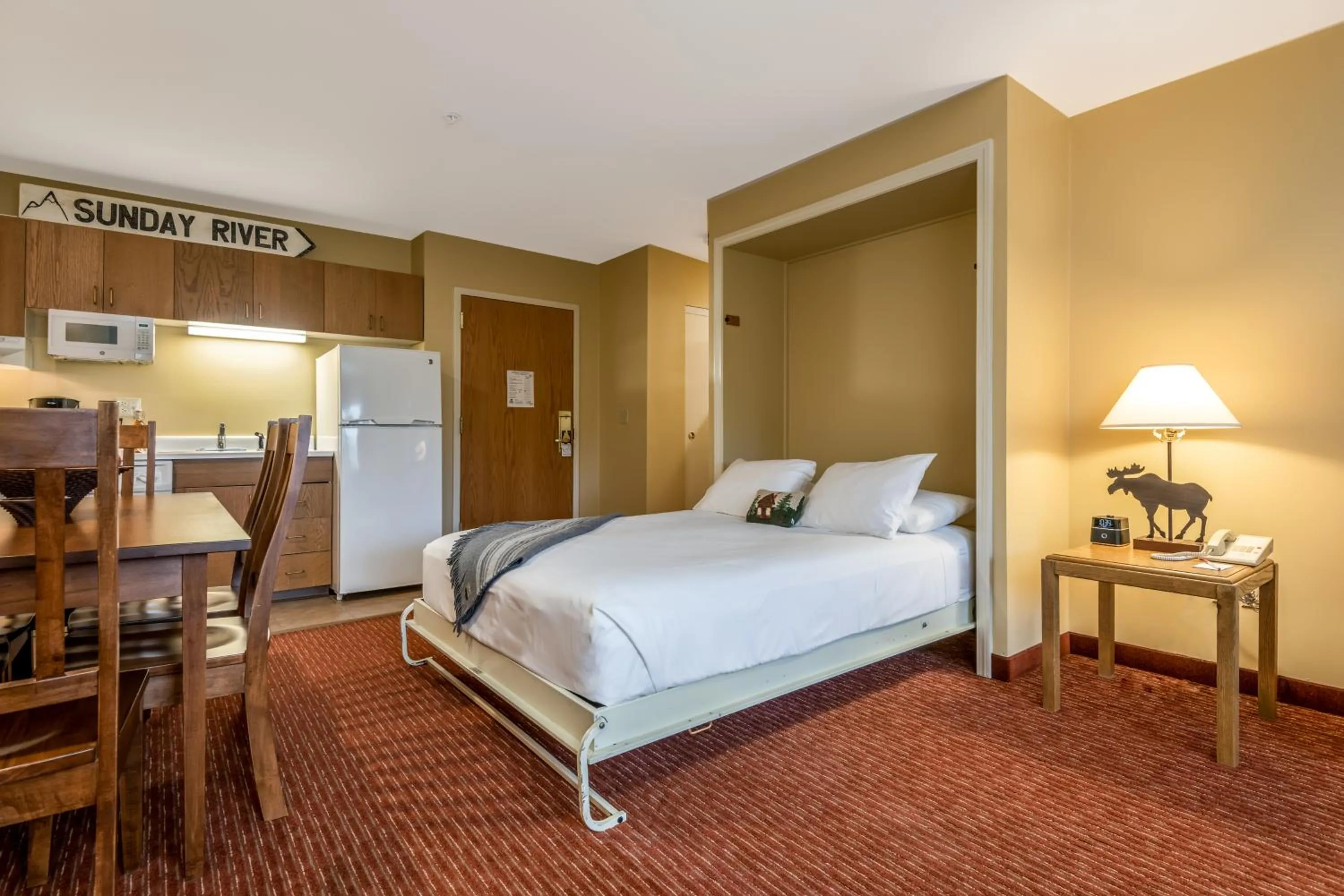 Bed in Grand Summit Hotel