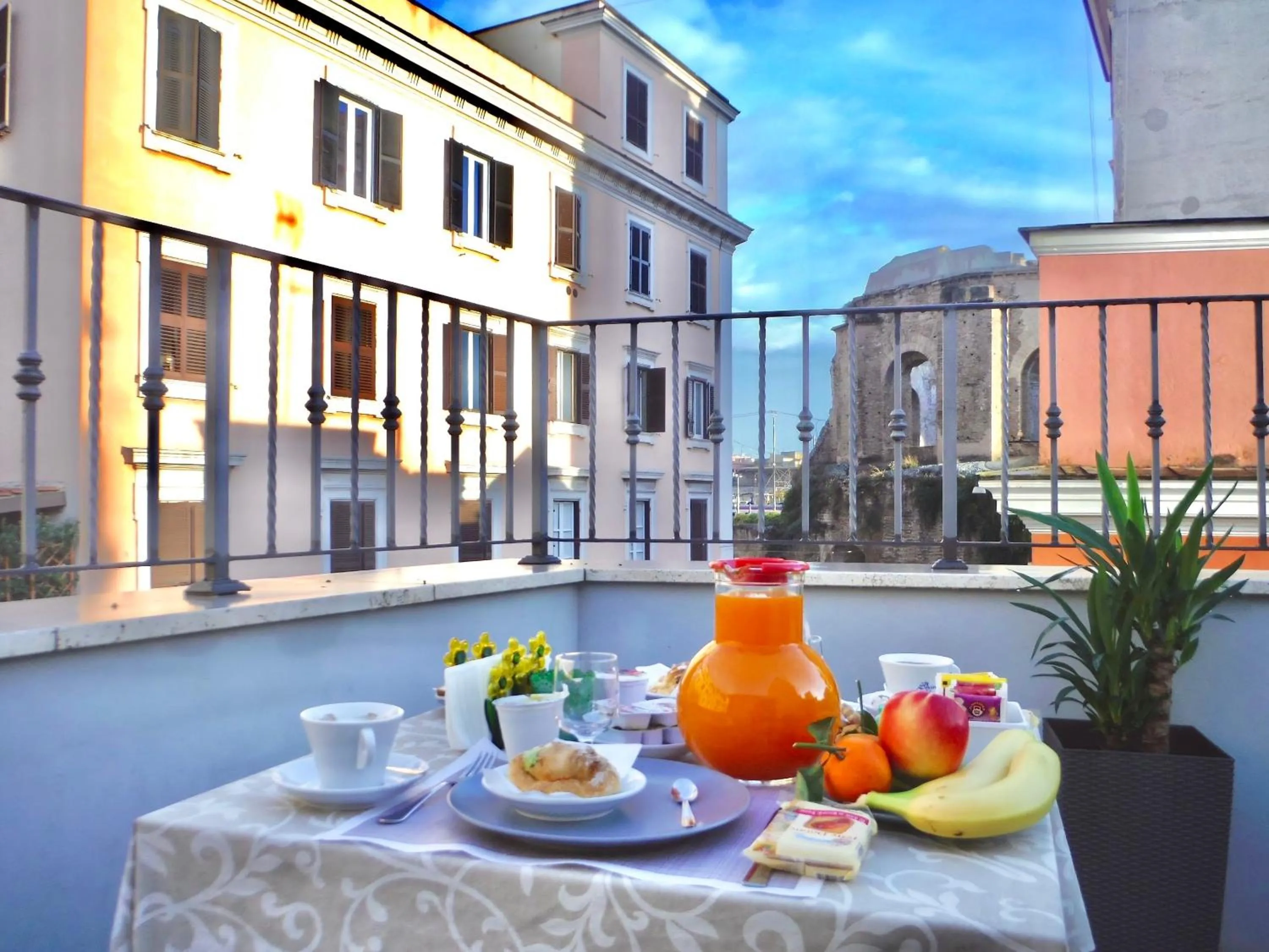 Breakfast in Hotel Balilla