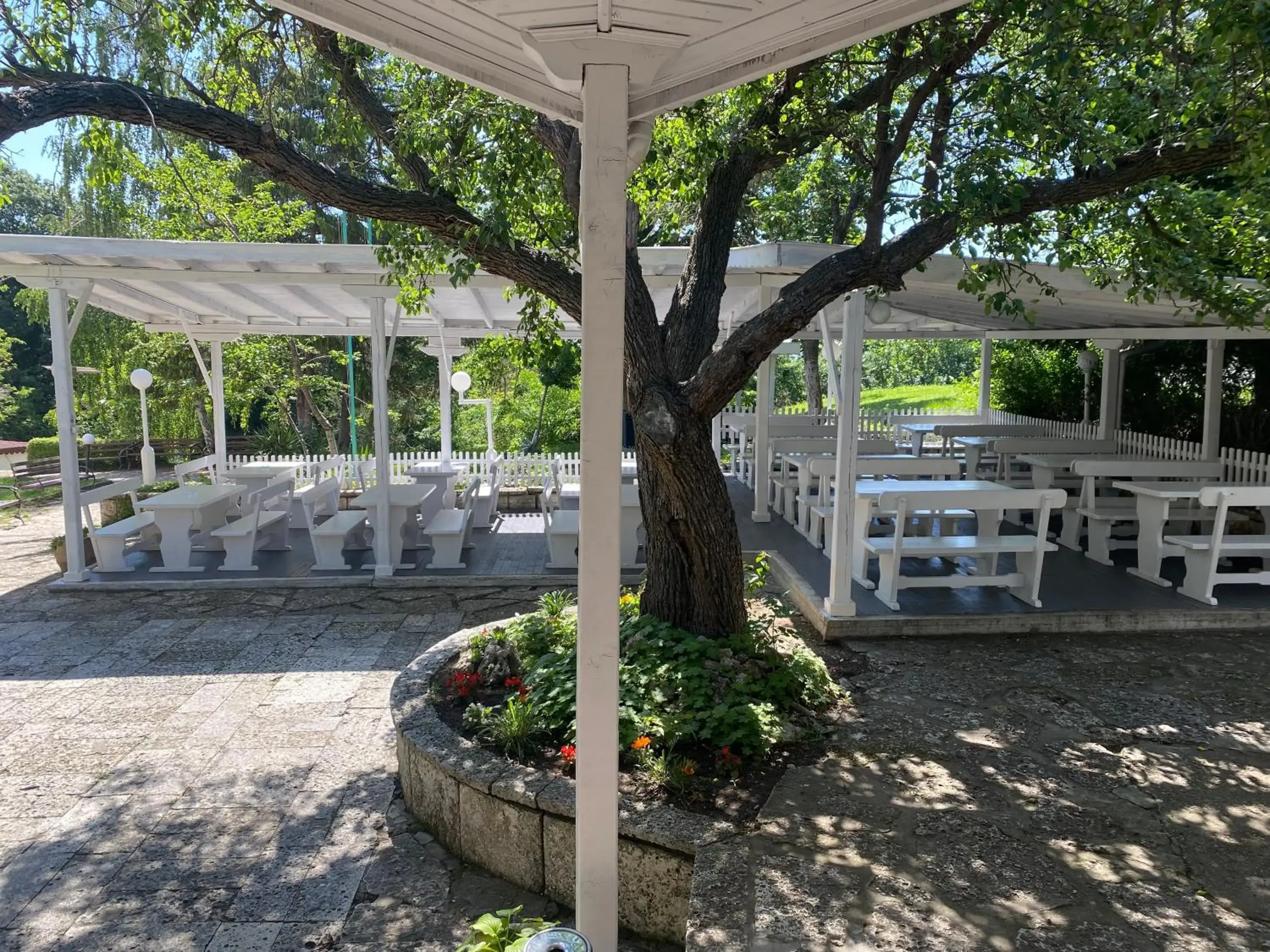 Vezhen Hotel - Free Parking Vezhen Hotel - Free Parking