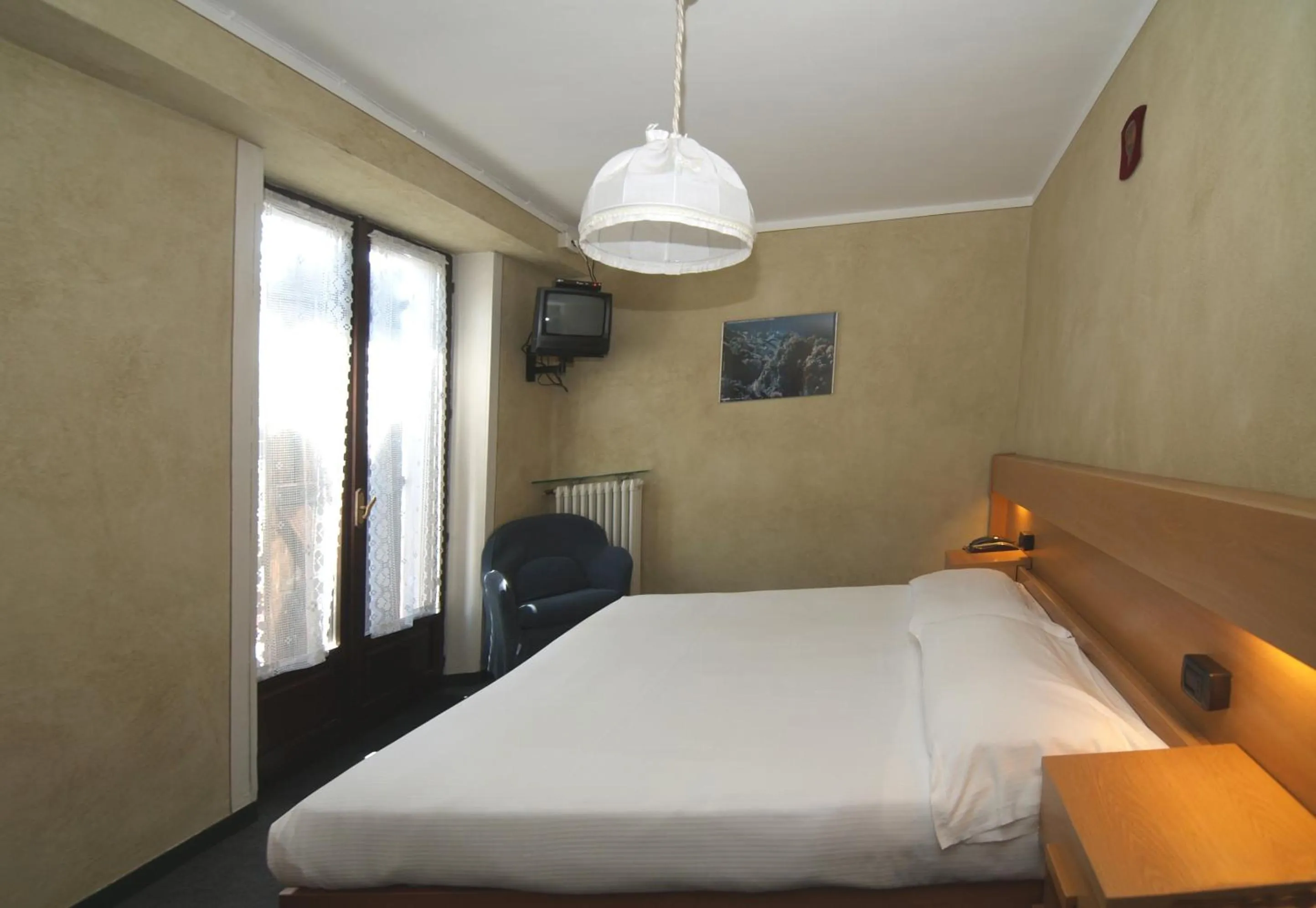 Bedroom, Bed in Albergo Nazionale
