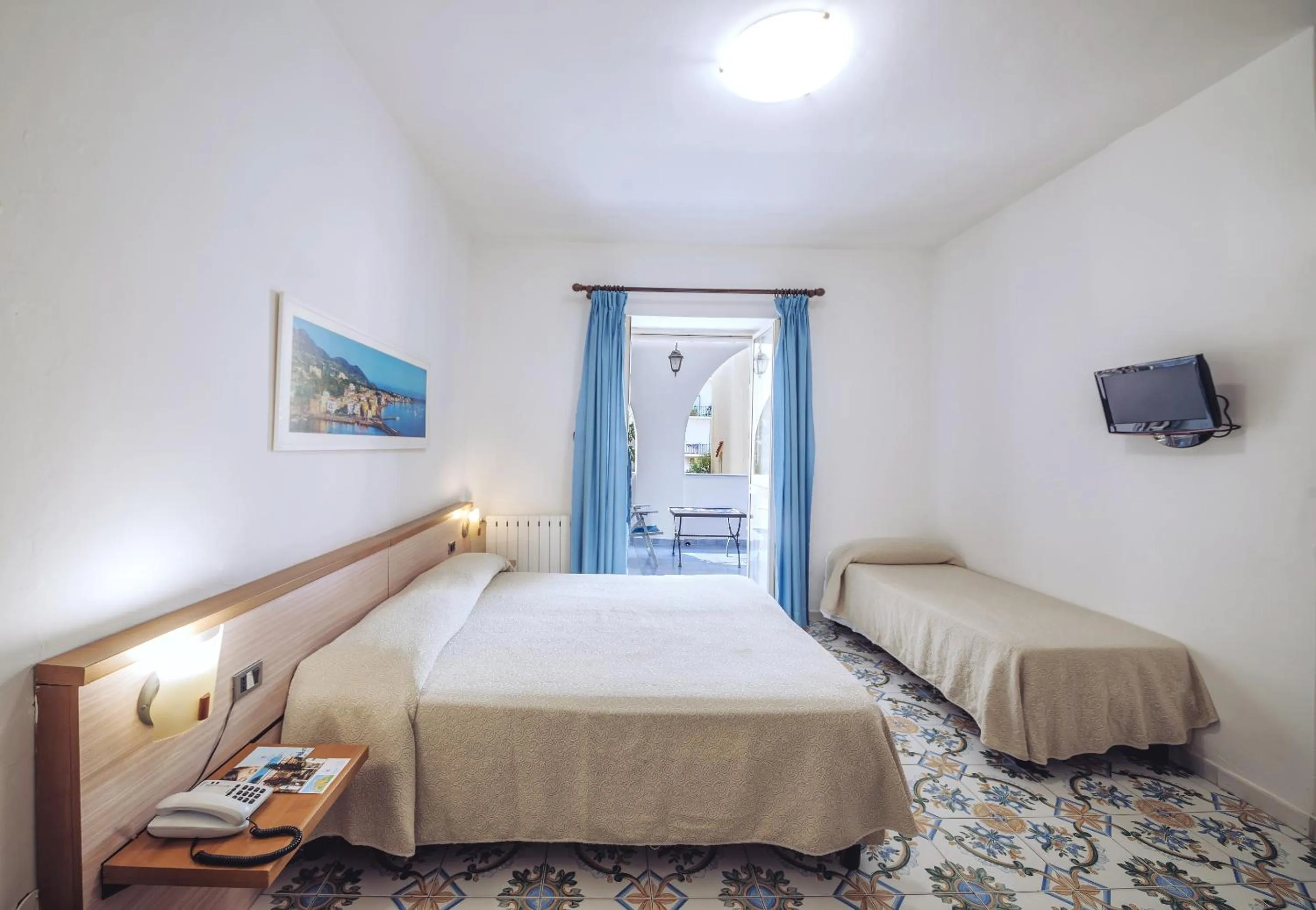 Bedroom, Bed in Hotel Terme Oriente - Beach & SPA