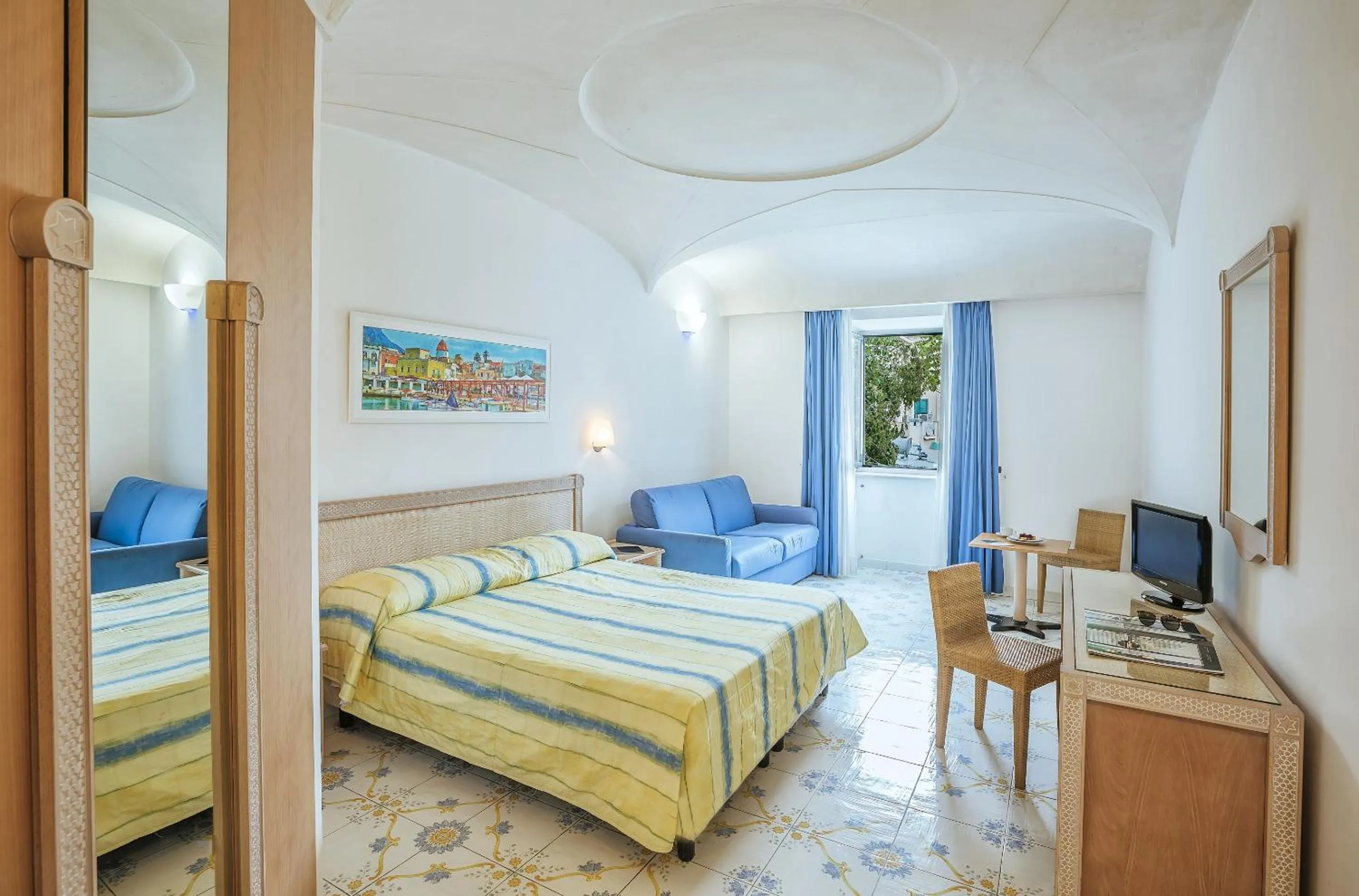 Photo of the whole room, Bed in Hotel Terme Oriente - Beach & SPA