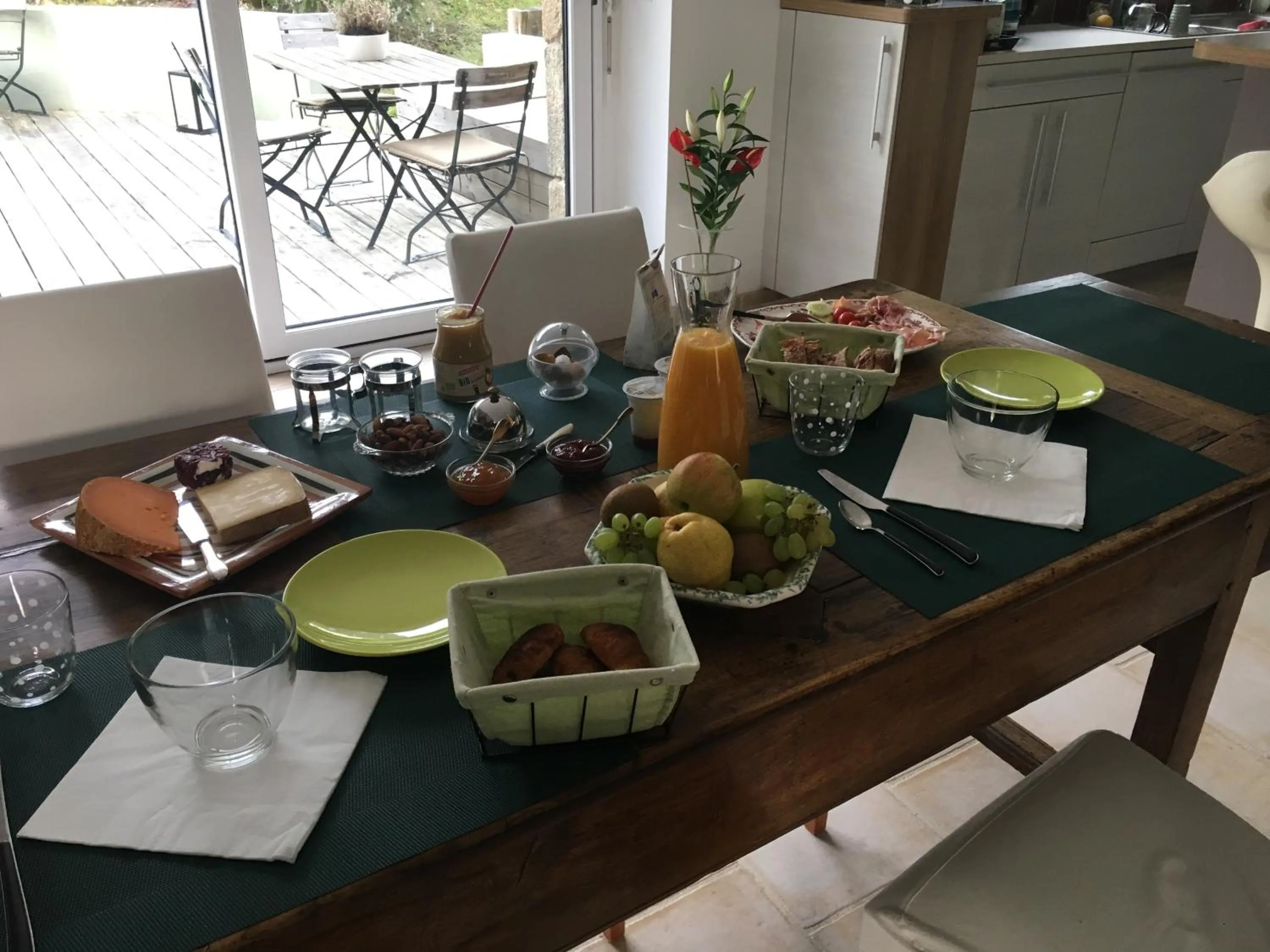 Breakfast in La maison de Nati