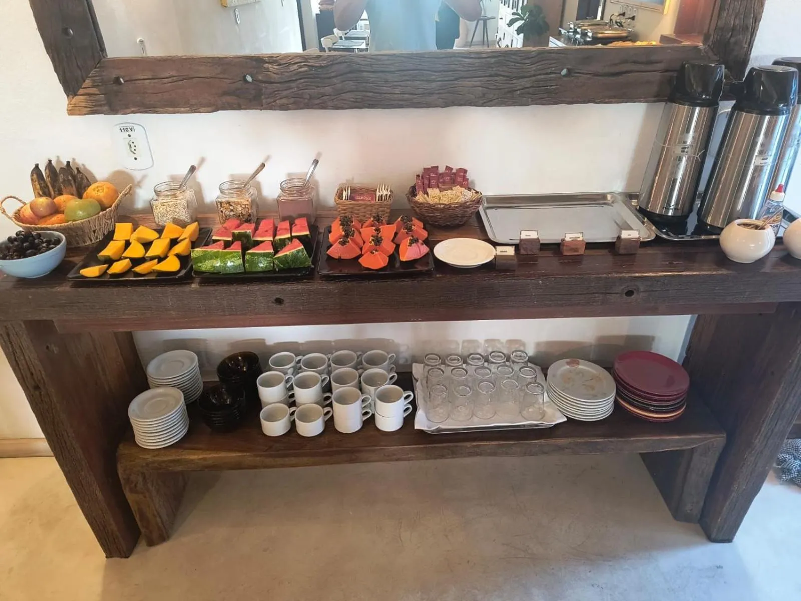 Breakfast in Green 53 Boutique Hotel