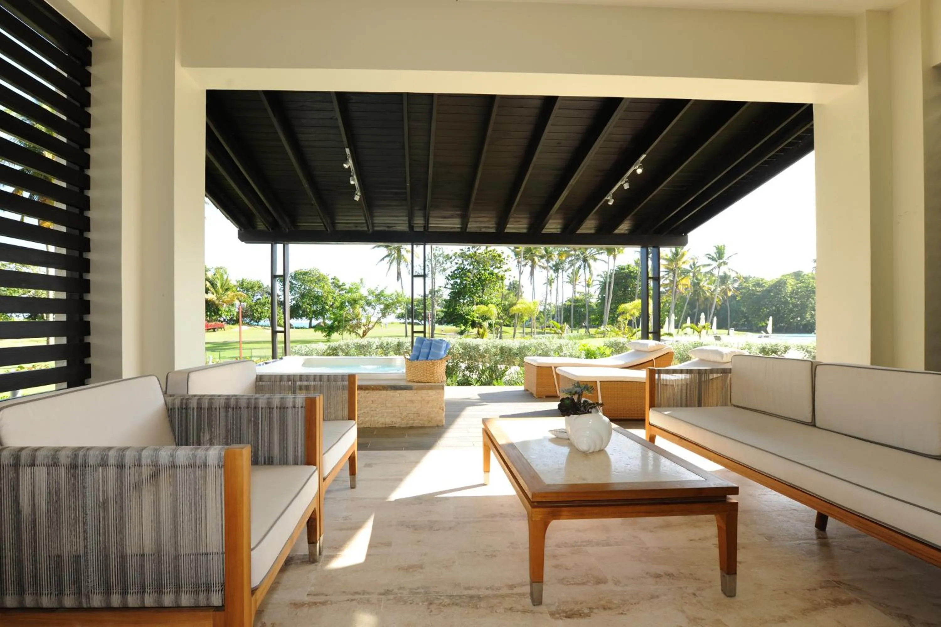 Patio in Blue JackTar