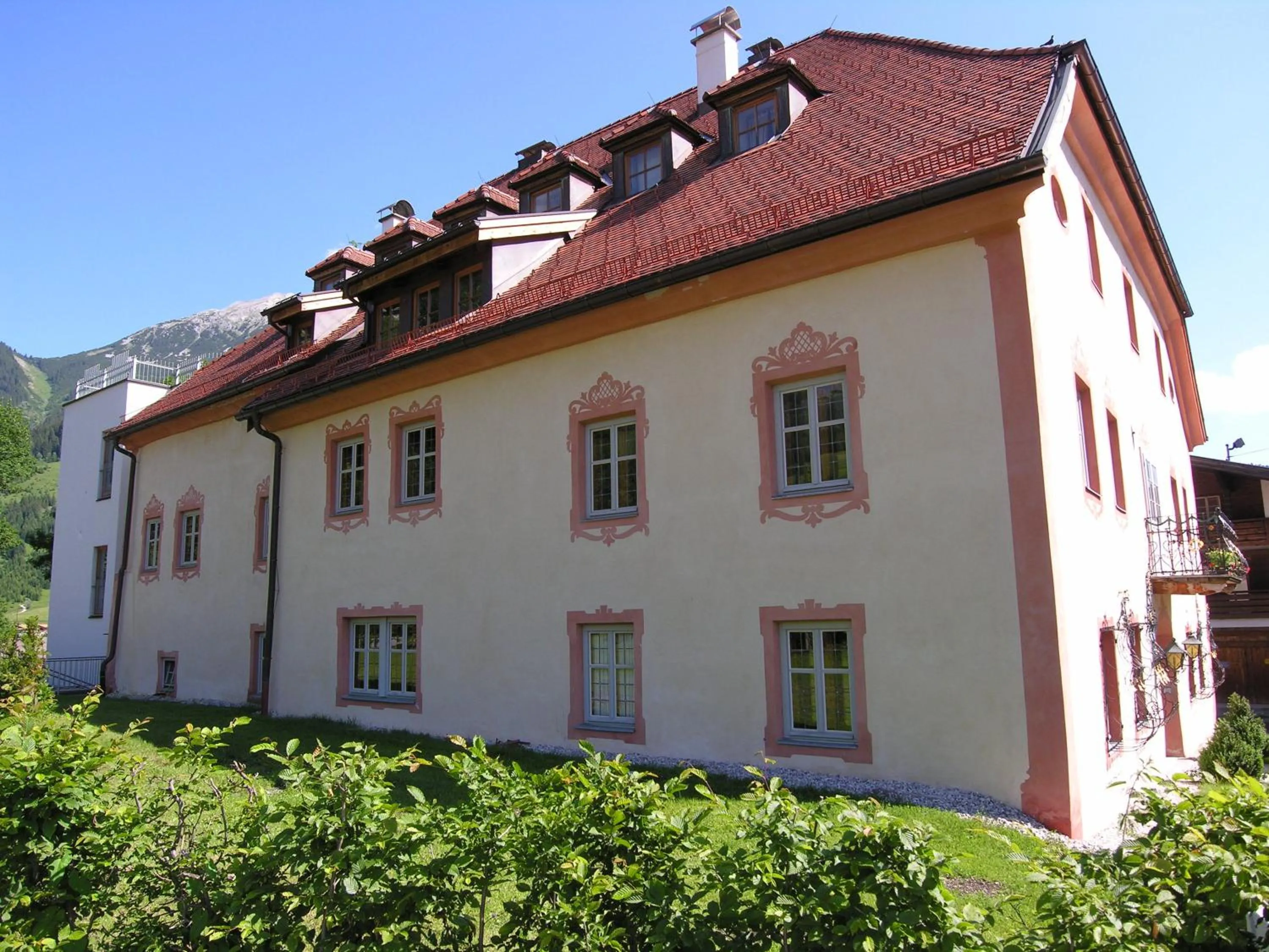 Property building in Postschlössl
