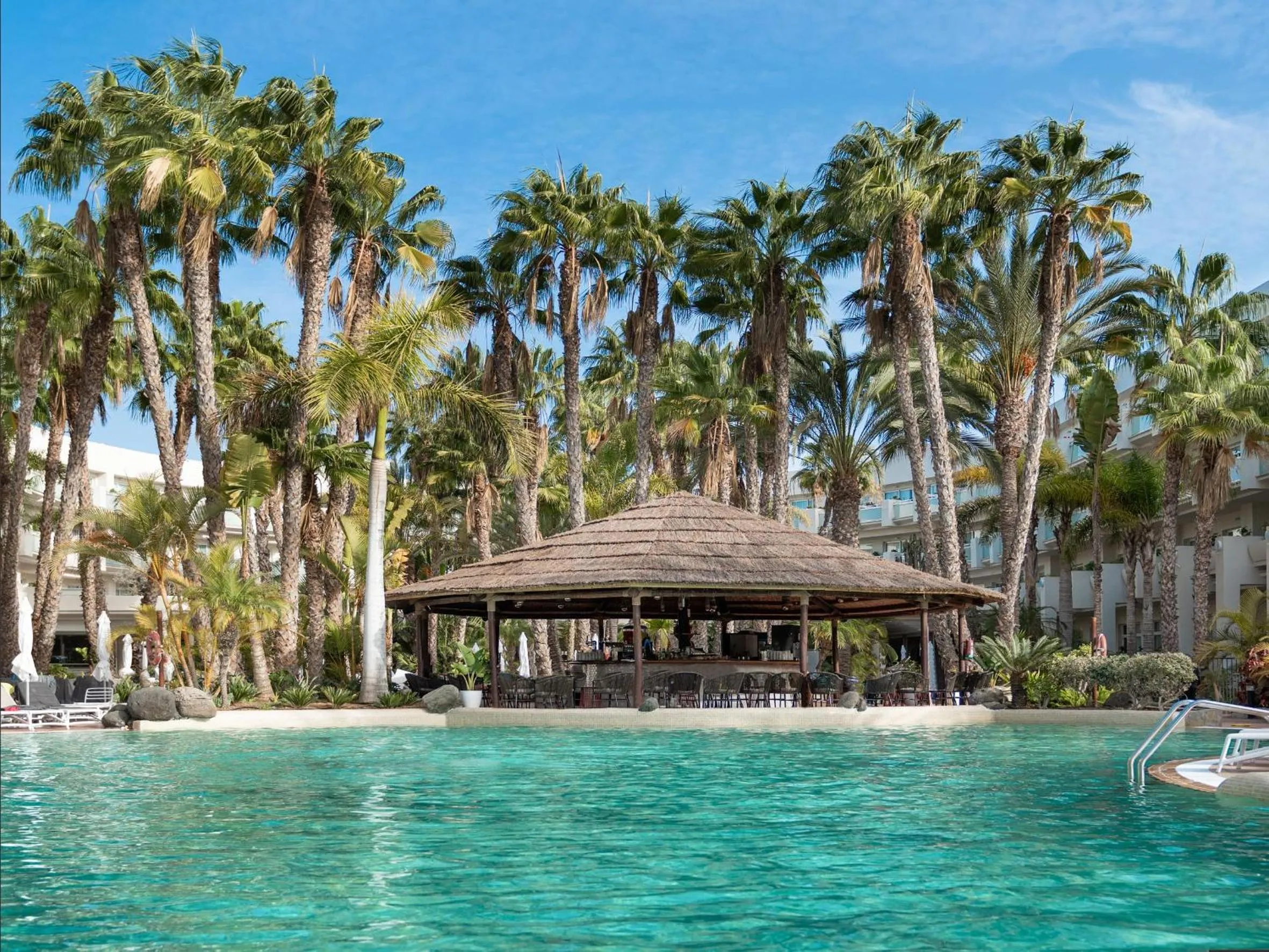 Swimming pool in Tabaiba Princess