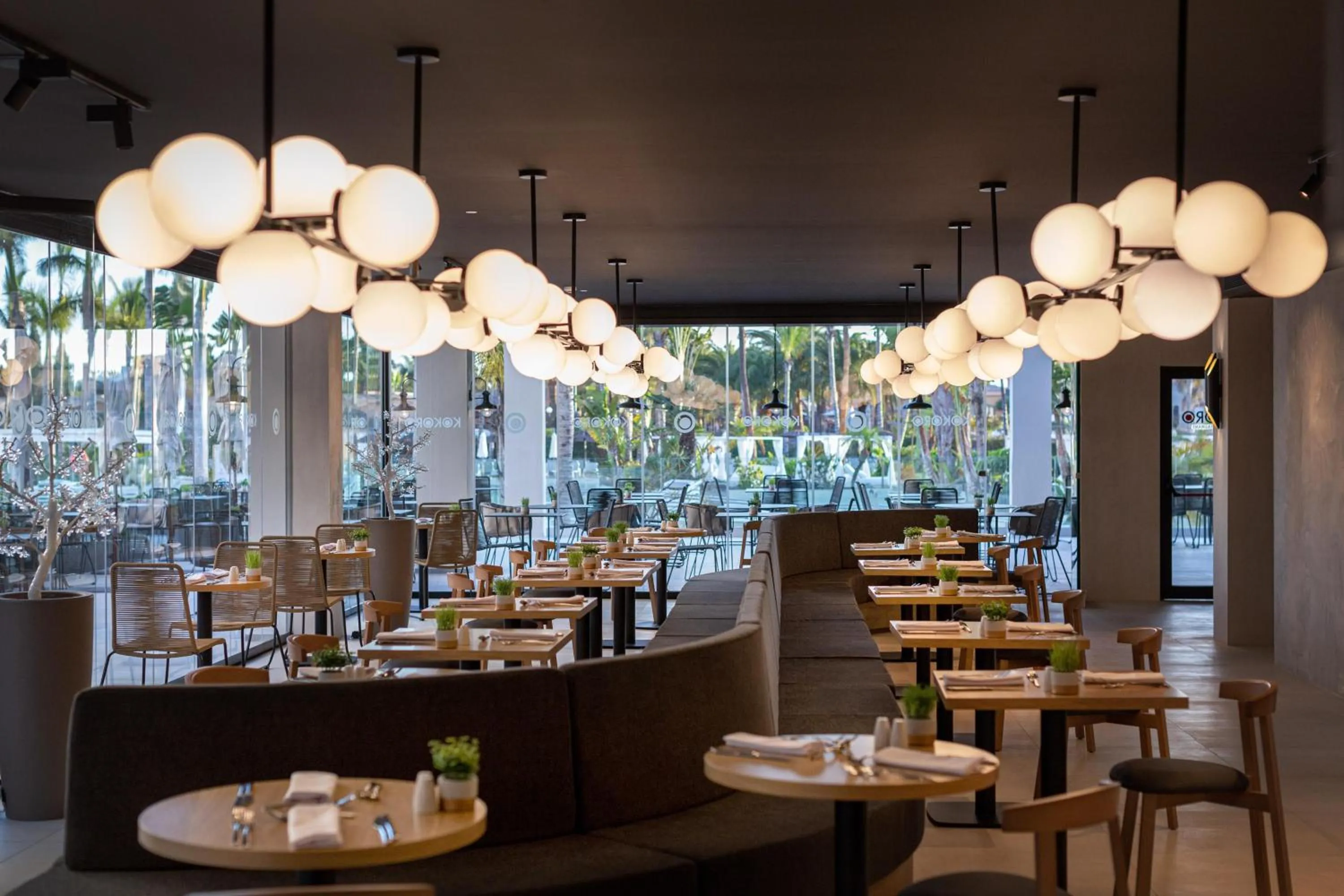 Restaurant/places to eat in Tabaiba Princess