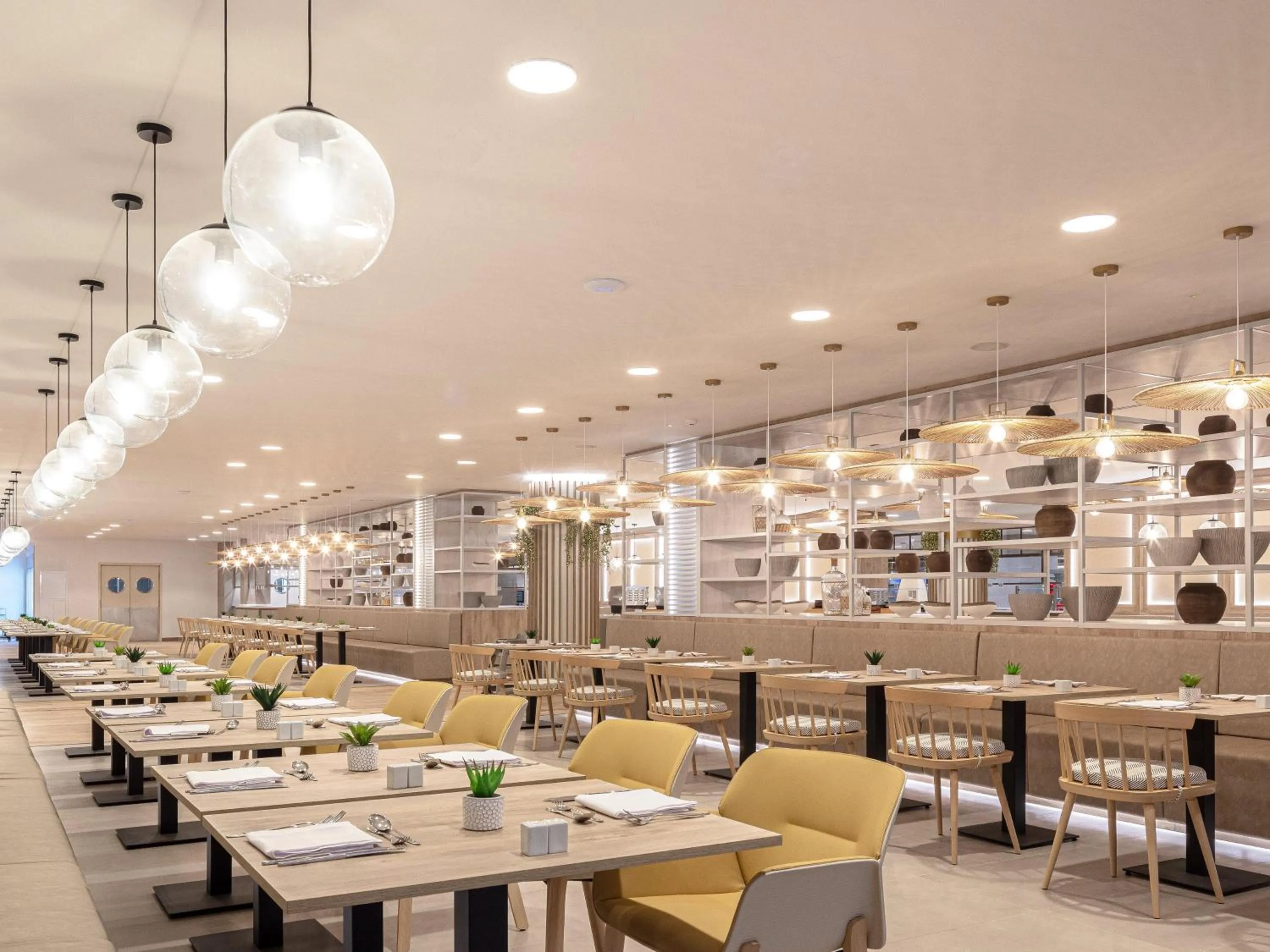 Restaurant/places to eat in Tabaiba Princess