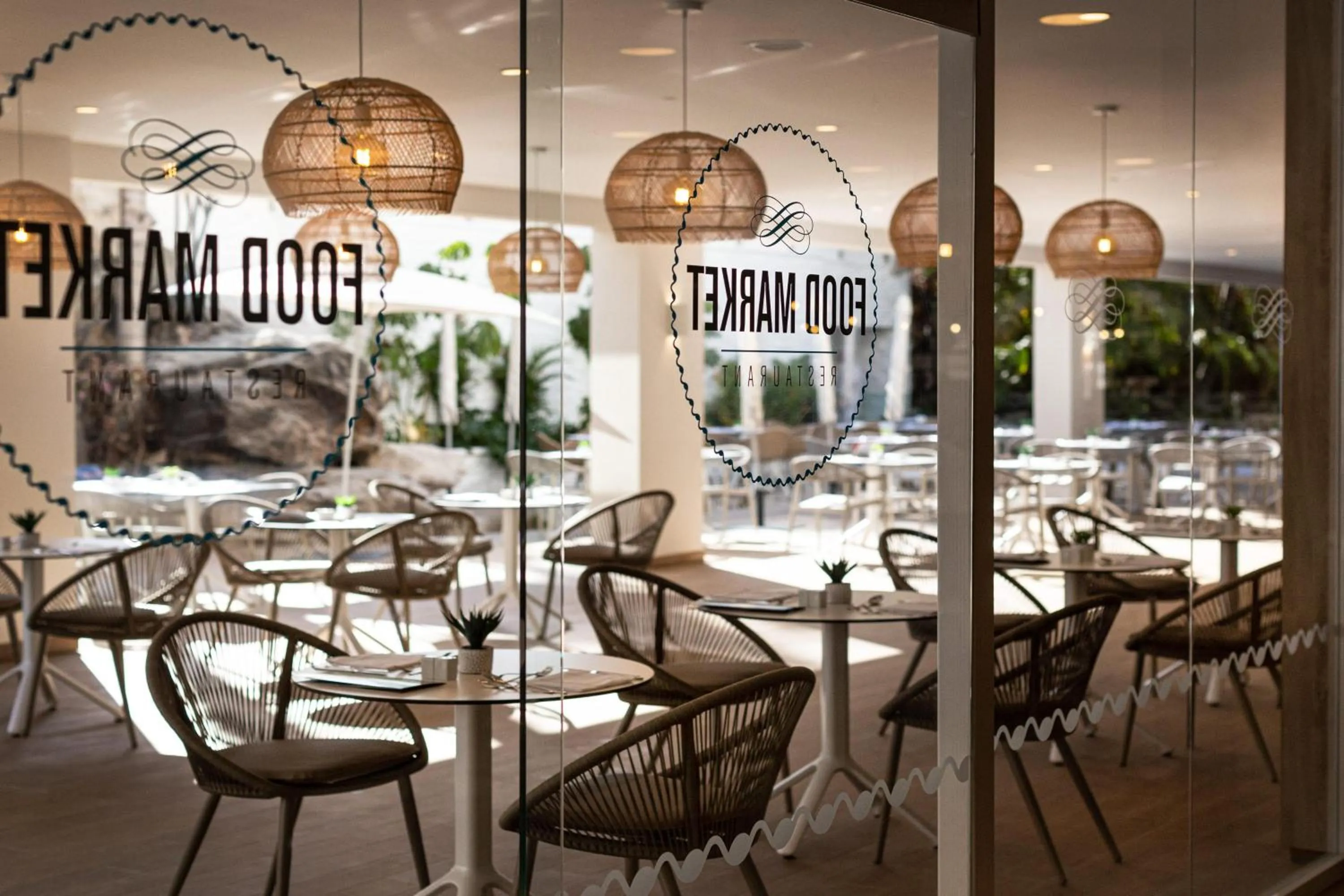 Restaurant/places to eat in Tabaiba Princess