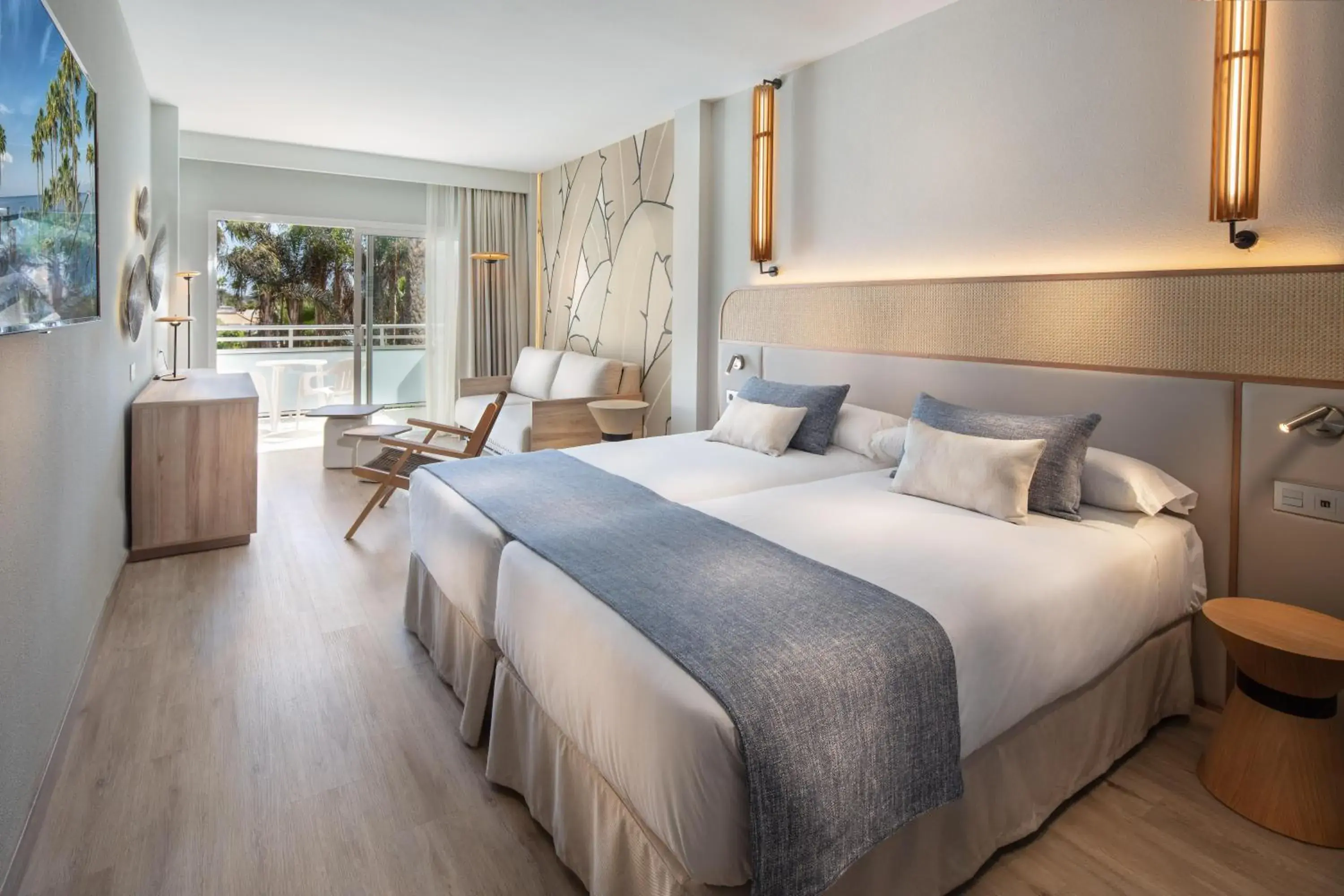 Photo of the whole room, Bed in Tabaiba Princess Photo of the whole room, Bed in Tabaiba Princess