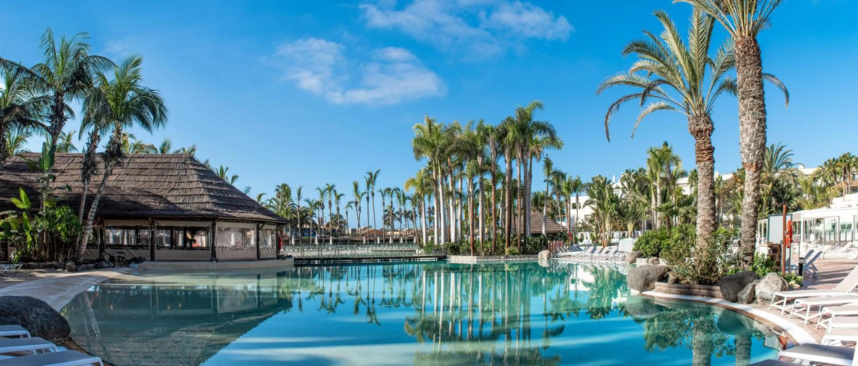 Swimming pool in Tabaiba Princess