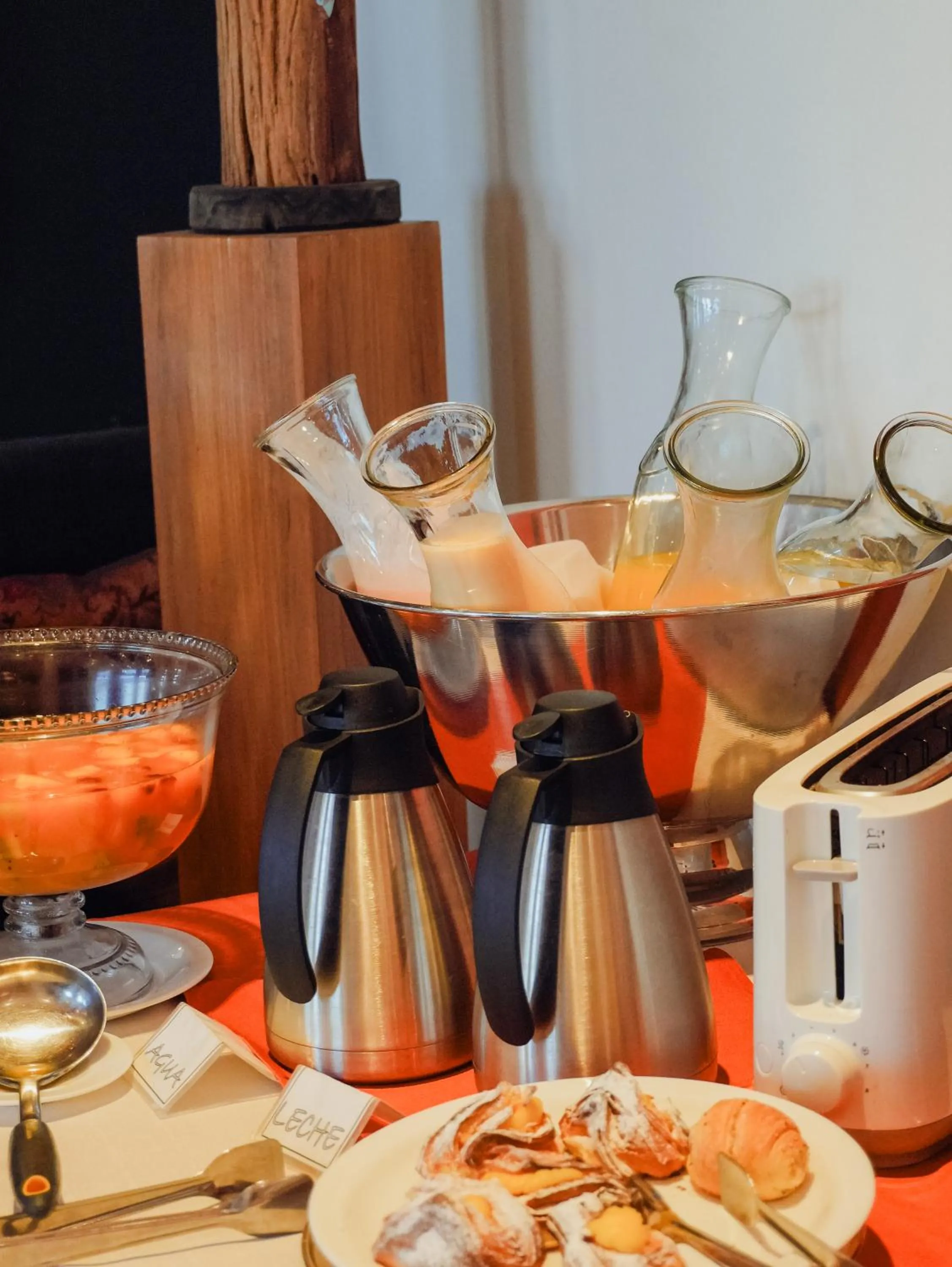 Buffet breakfast in Los Muelles Boutique Hotel