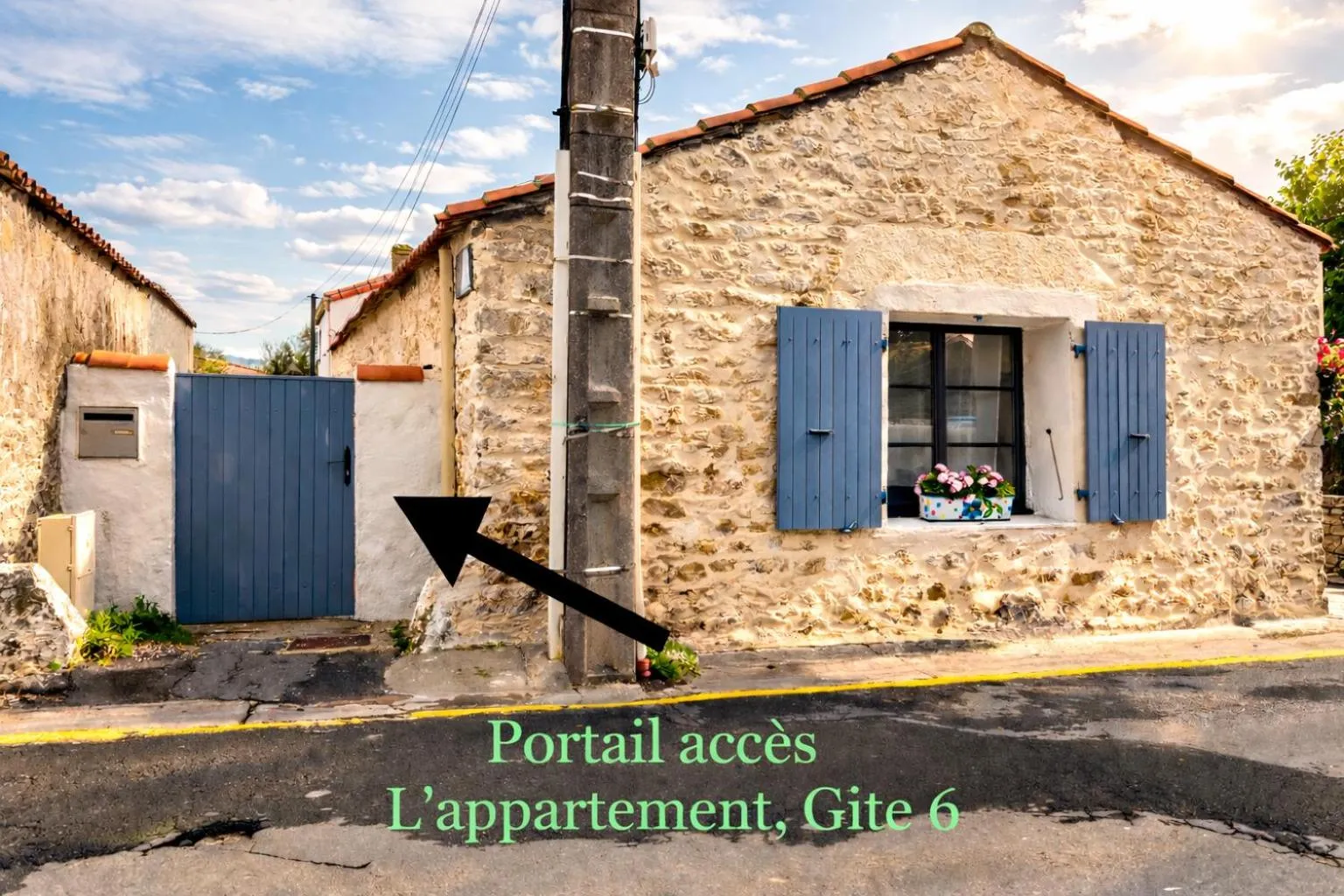 Property building in Residence Clos des Aigrettes -Appartements a 30m du Port de La Cotiniere , Ile d Oleron -commerces et plages a pied